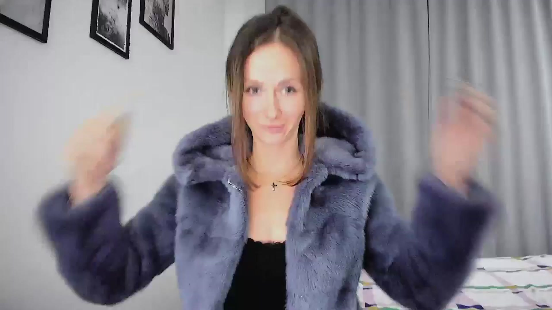 Gallery image thumbnail from Amber_Fry's myfreecams stream on, 11/28/2024, 22:00 image 10 of 20