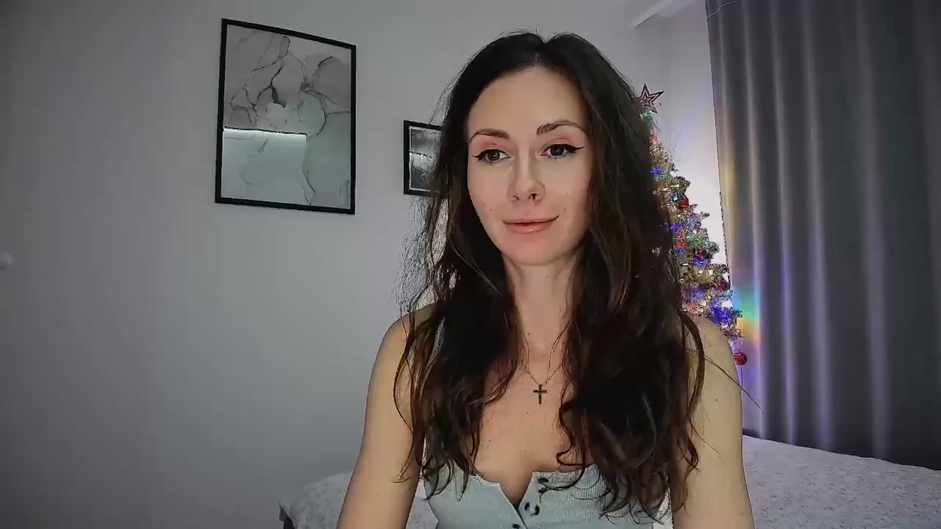 Gallery image thumbnail from Amber_Fry's myfreecams stream on, 12/06/2024, 19:38 image 15 of 20