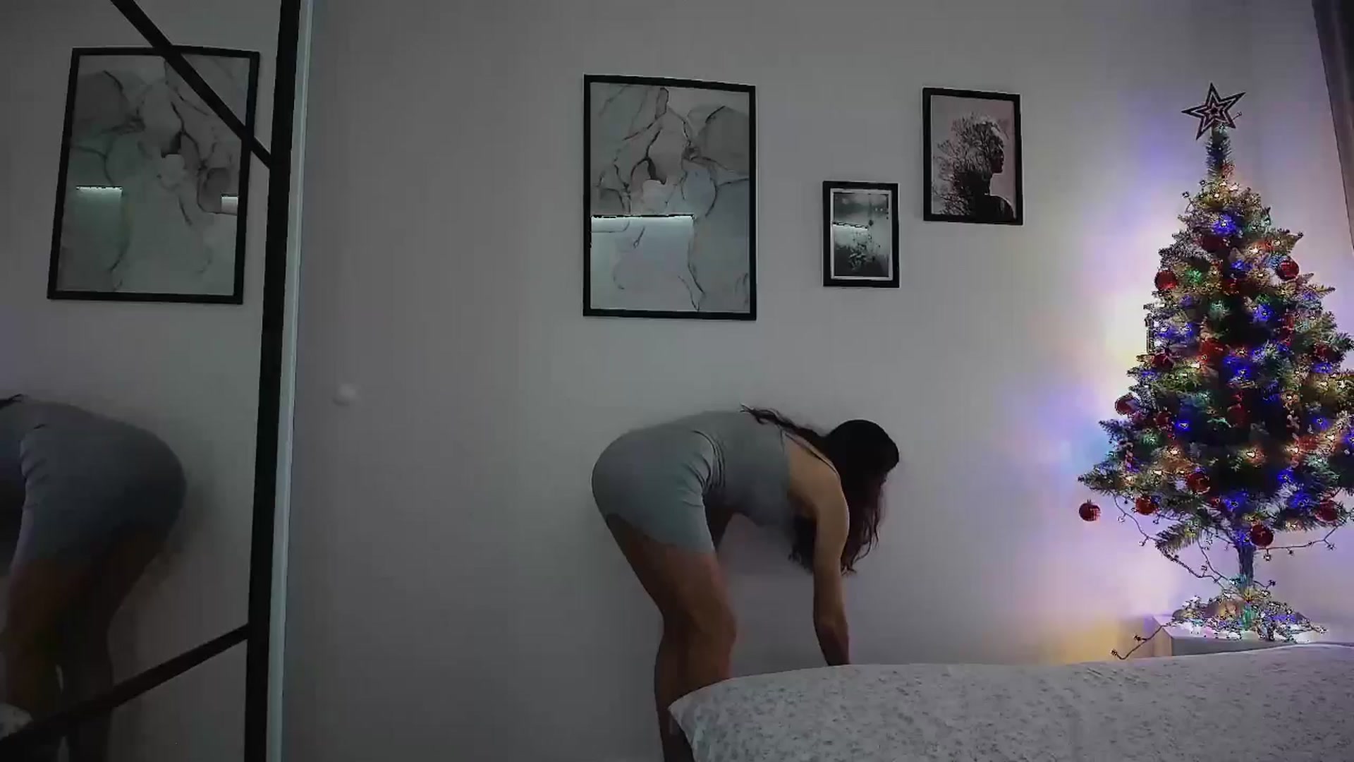 Gallery image thumbnail from Amber_Fry's myfreecams stream on, 12/06/2024, 19:38 image 12 of 20