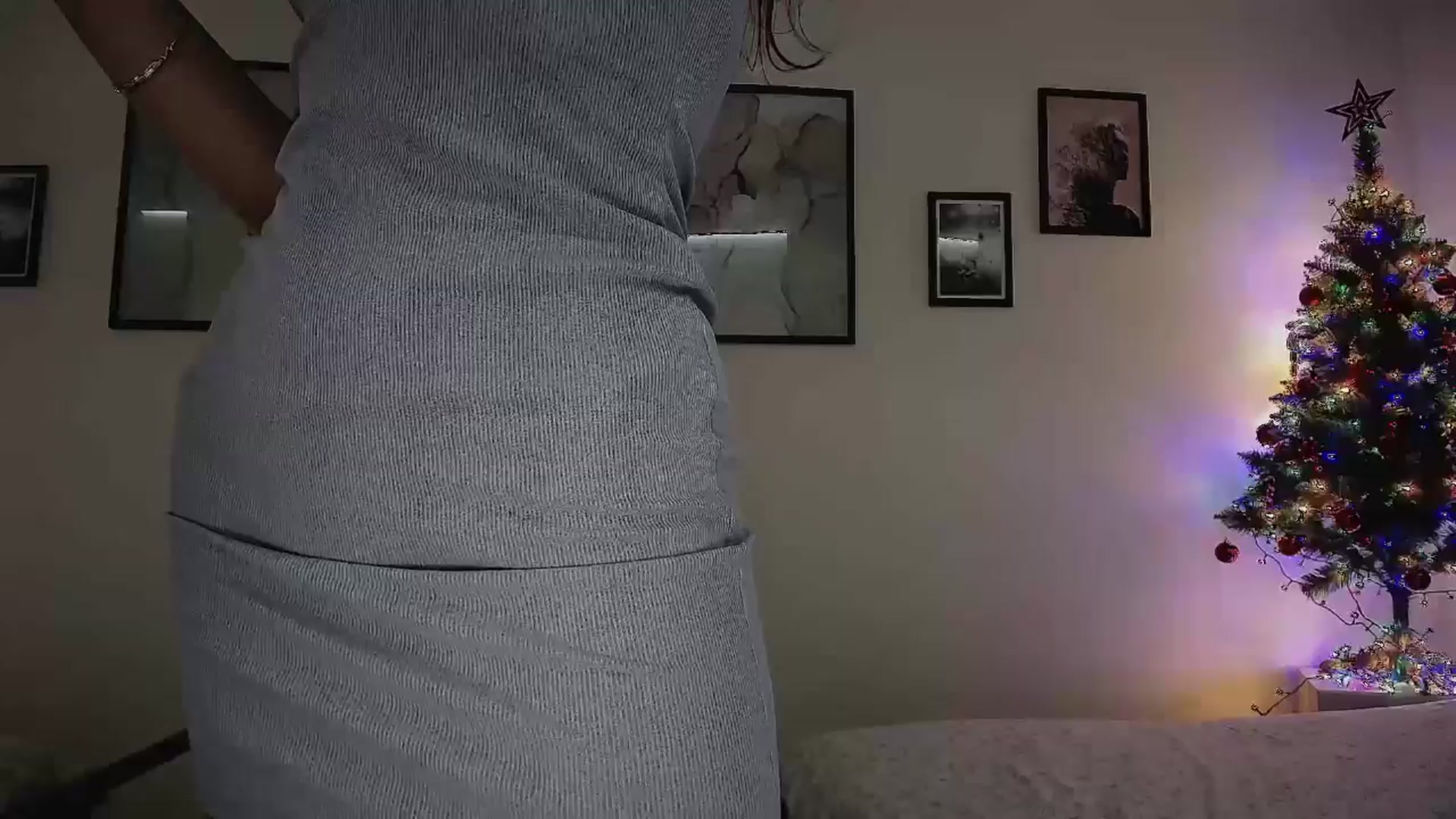 Gallery image thumbnail from Amber_Fry's myfreecams stream on, 12/06/2024, 19:38 image 10 of 20
