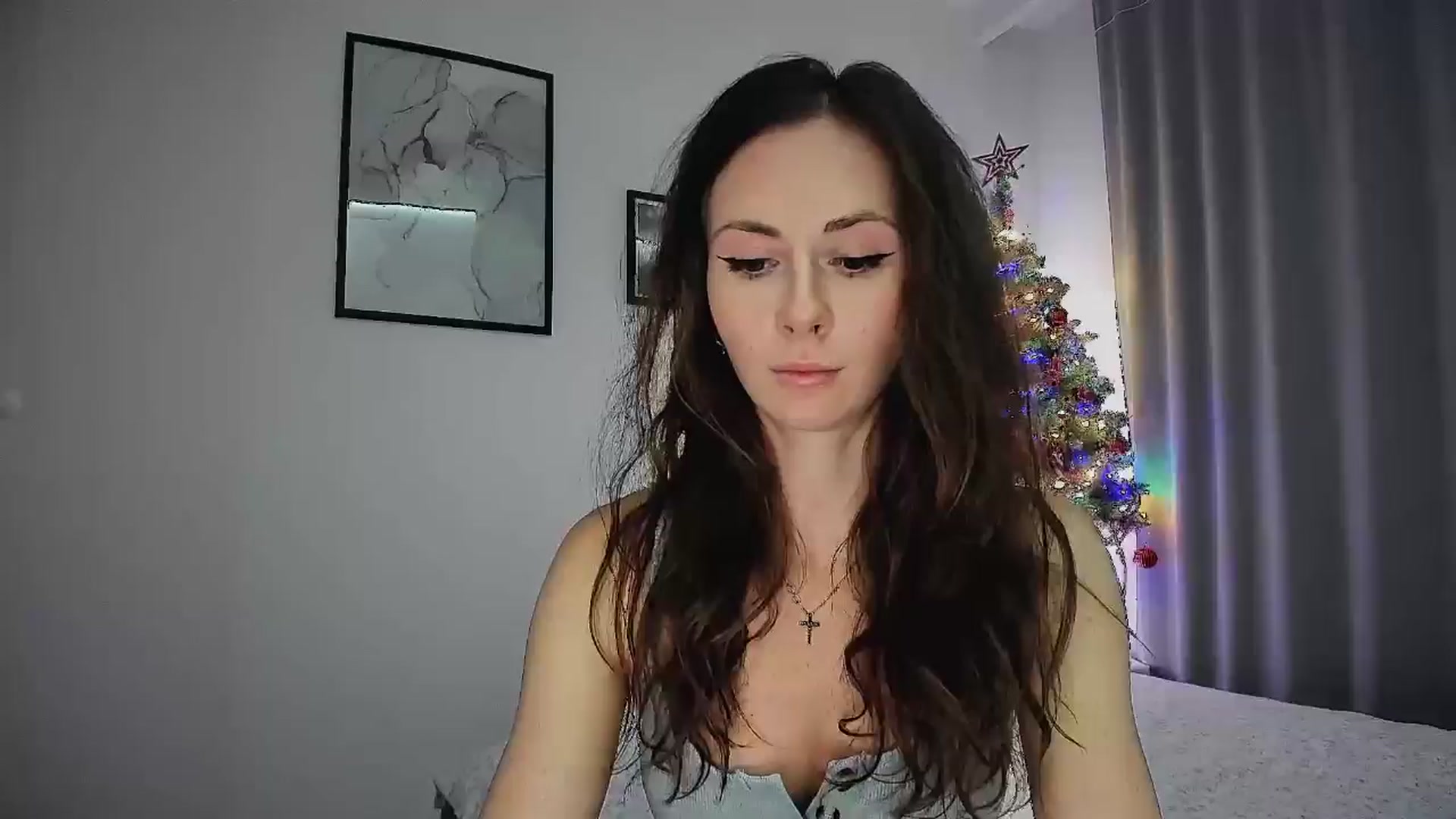 Gallery image thumbnail from Amber_Fry's myfreecams stream on, 12/06/2024, 19:38 image 20 of 20