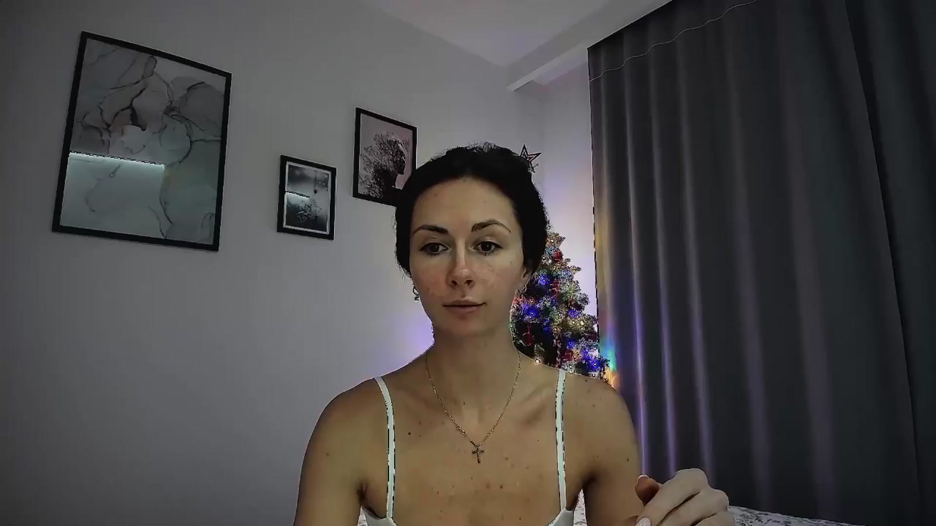 Gallery image thumbnail from Amber_Fry's myfreecams stream on, 12/07/2024, 22:29 image 19 of 20