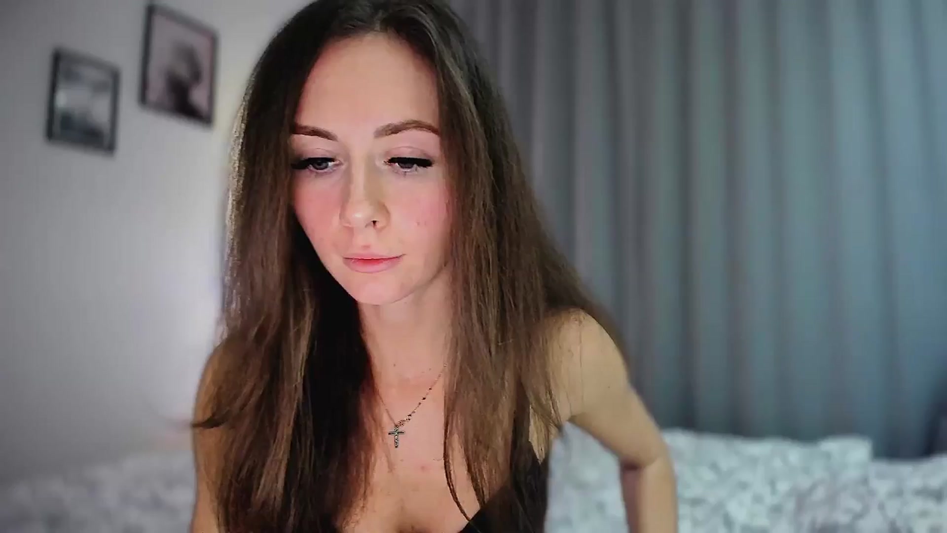 Gallery image thumbnail from Amber_Fry's myfreecams stream on, 12/09/2024, 20:14 image 7 of 20