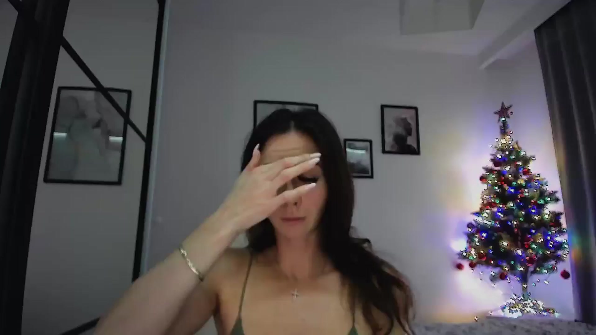 Gallery image thumbnail from Amber_Fry's myfreecams stream on, 12/10/2024, 20:05 image 13 of 20