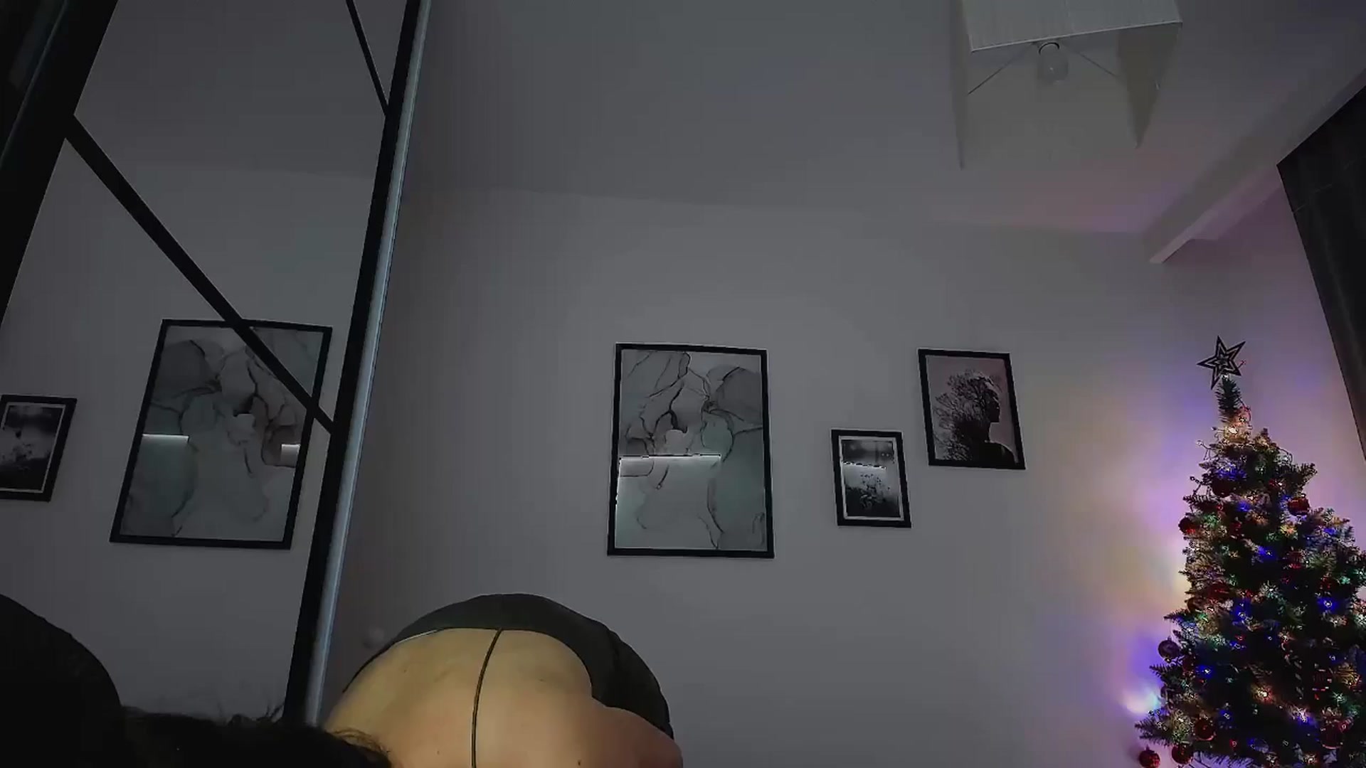 Gallery image thumbnail from Amber_Fry's myfreecams stream on, 12/10/2024, 21:03 image 8 of 20