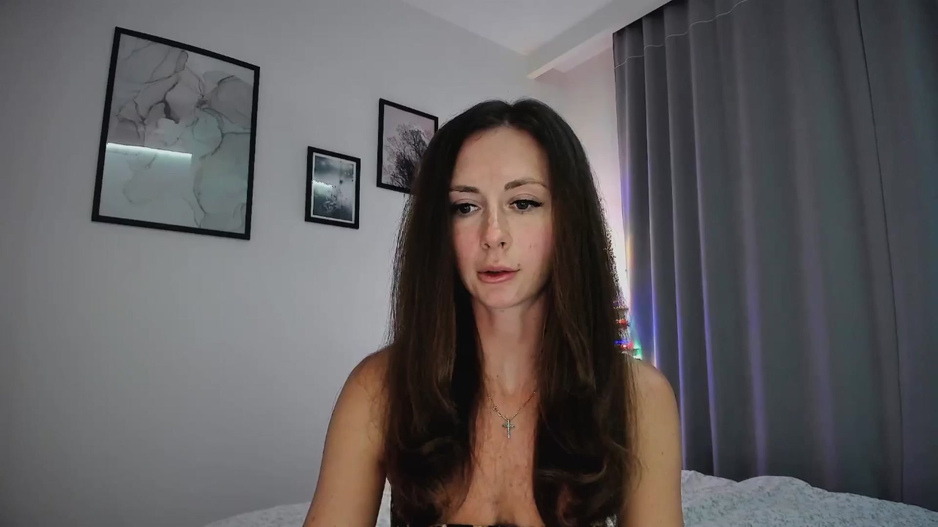 Gallery image thumbnail from Amber_Fry's myfreecams stream on, 12/26/2024, 20:20 image 10 of 20