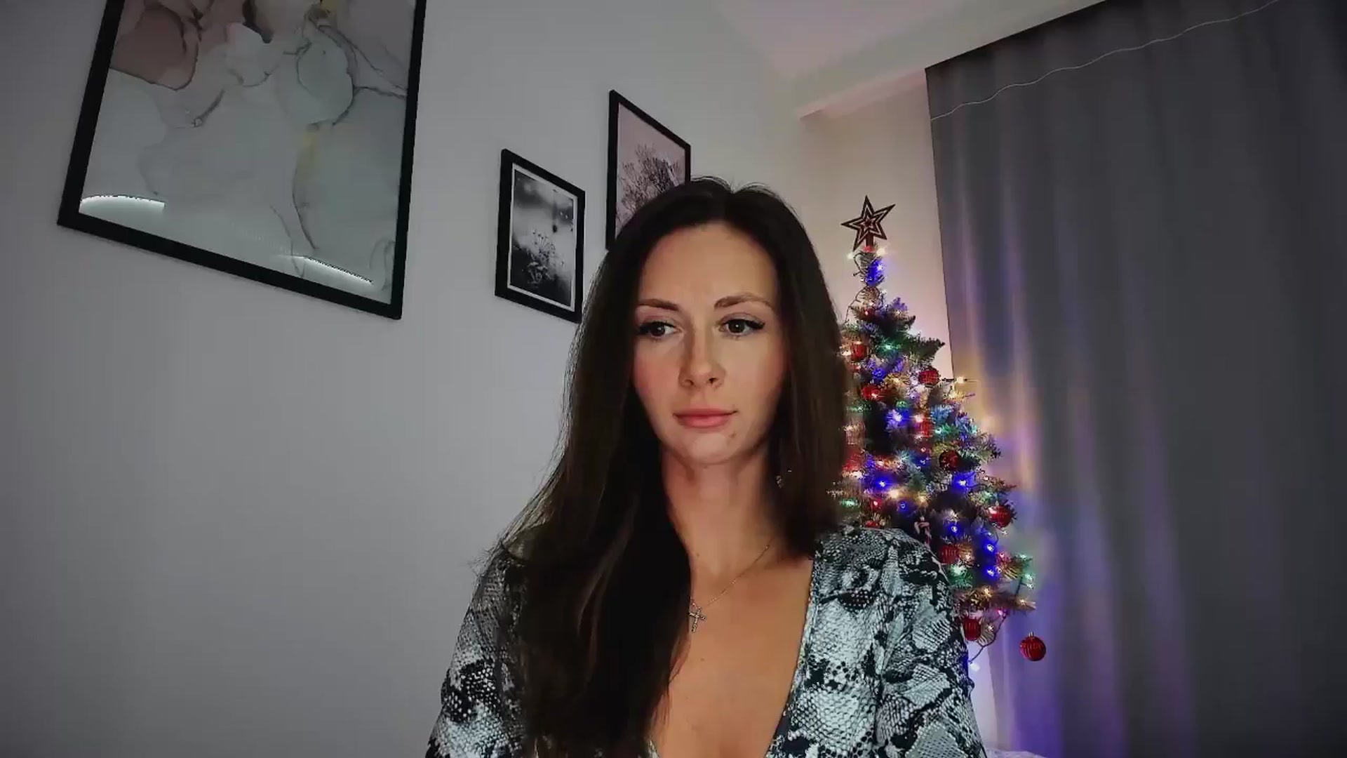 Gallery image thumbnail from Amber_Fry's myfreecams stream on, 12/29/2024, 18:09 image 3 of 20