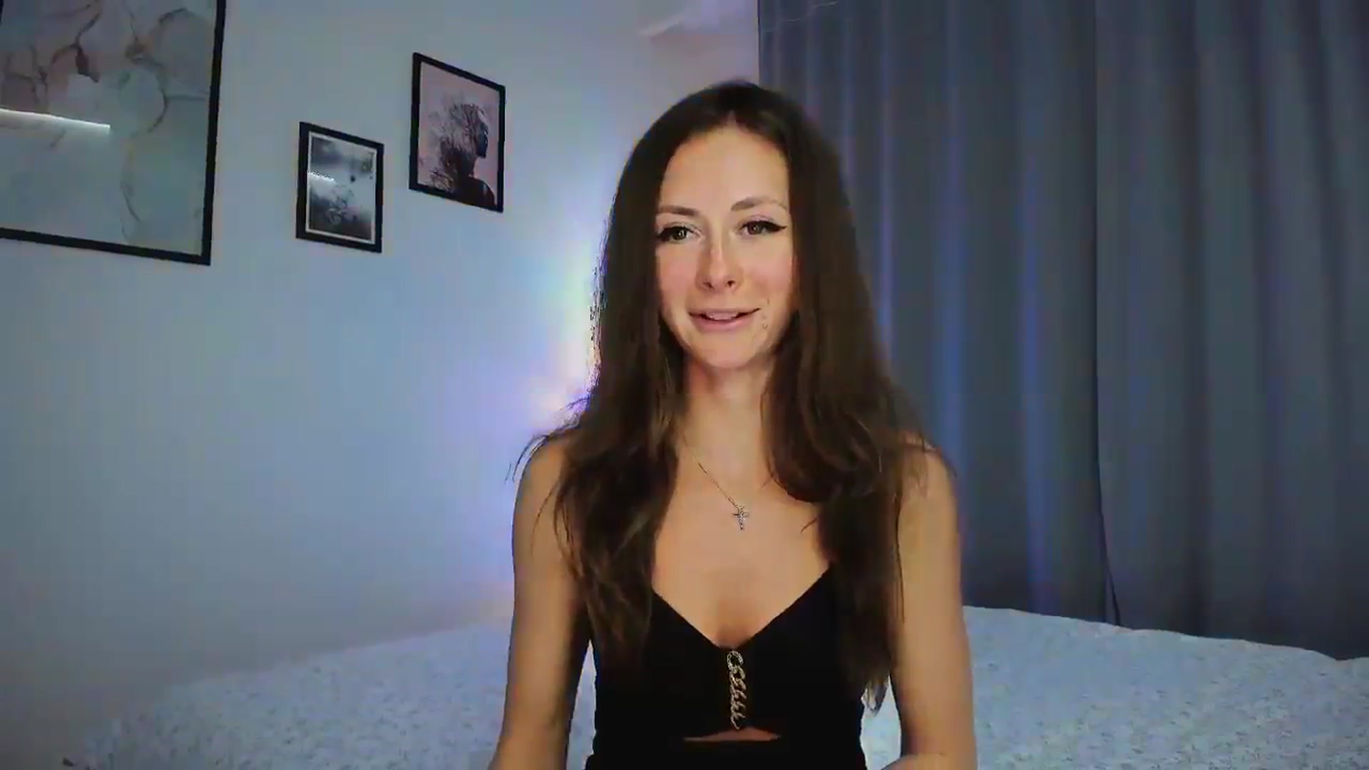 Gallery image thumbnail from Amber_Fry's myfreecams stream on, 01/01/2025, 21:28 image 14 of 20