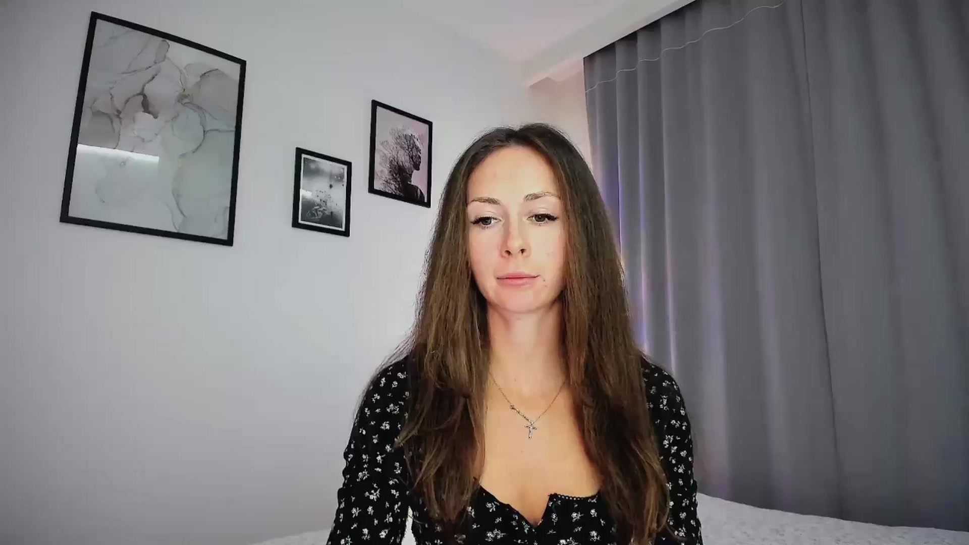 Gallery image thumbnail from Amber_Fry's myfreecams stream on, 01/03/2025, 19:16 image 12 of 20