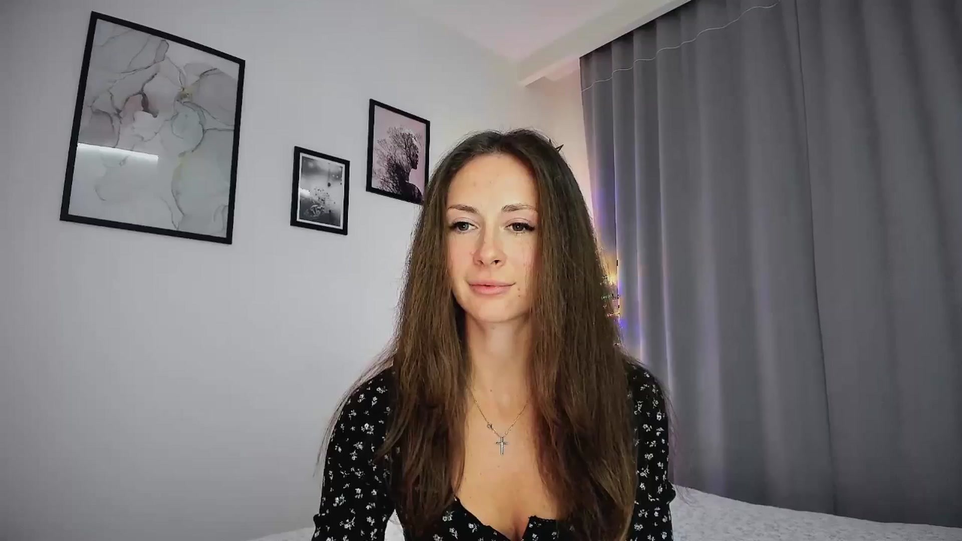 Gallery image thumbnail from Amber_Fry's myfreecams stream on, 01/03/2025, 19:16 image 8 of 20