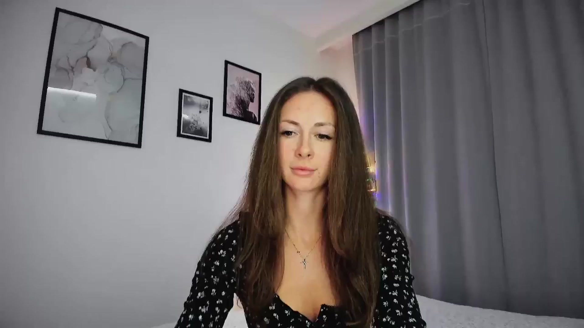 Gallery image thumbnail from Amber_Fry's myfreecams stream on, 01/03/2025, 19:16 image 3 of 20