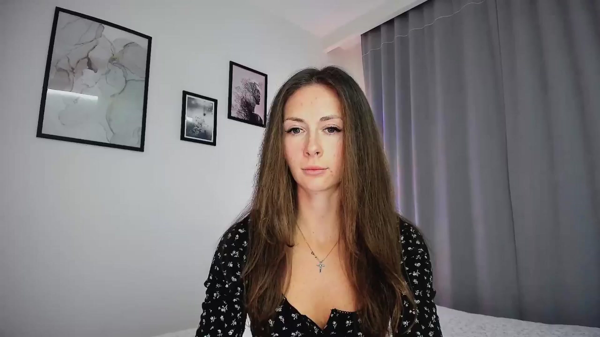 Gallery image thumbnail from Amber_Fry's myfreecams stream on, 01/03/2025, 19:16 image 11 of 20