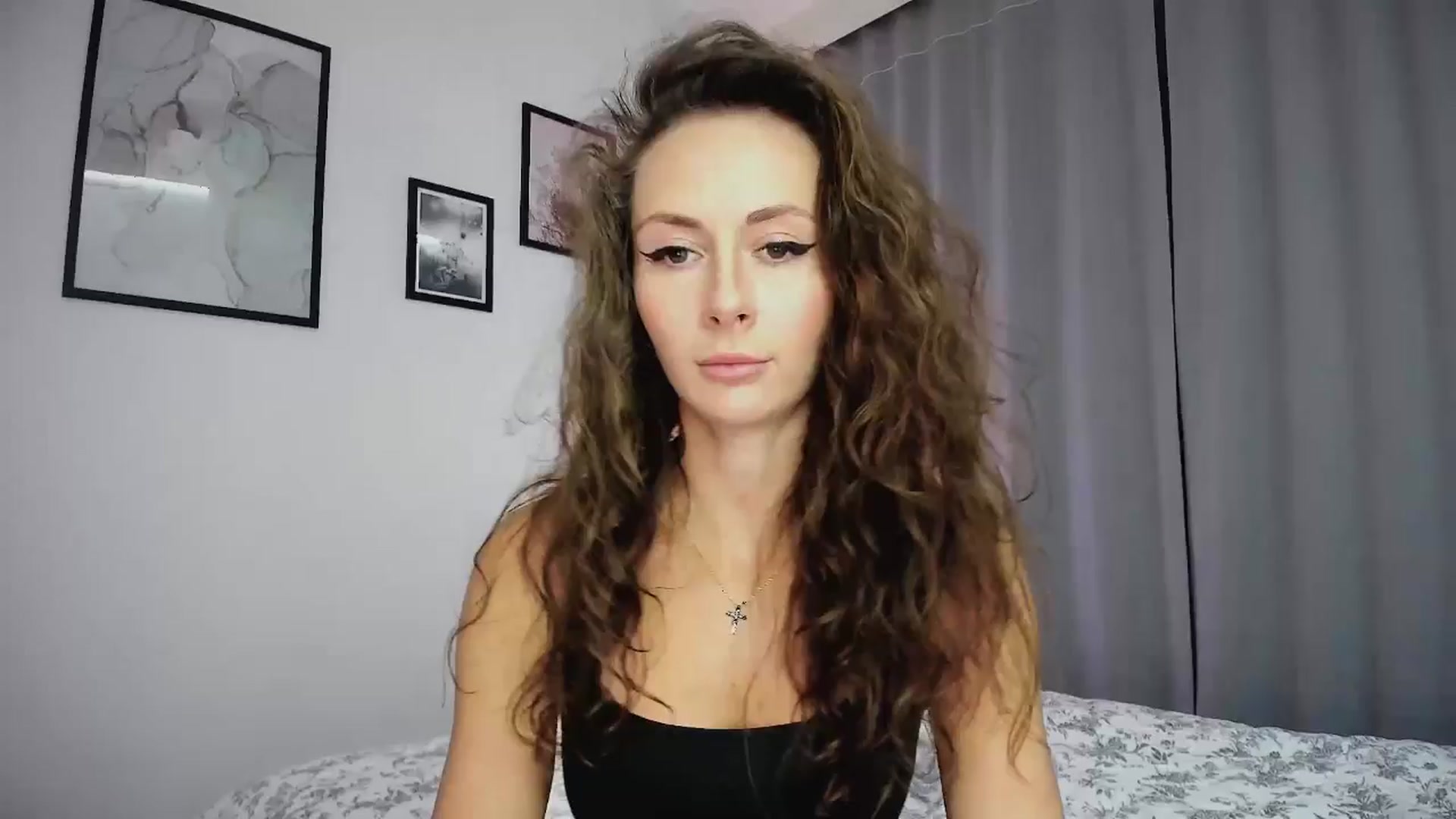 Gallery image thumbnail from Amber_Fry's myfreecams stream on, 01/08/2025, 19:50 image 11 of 20