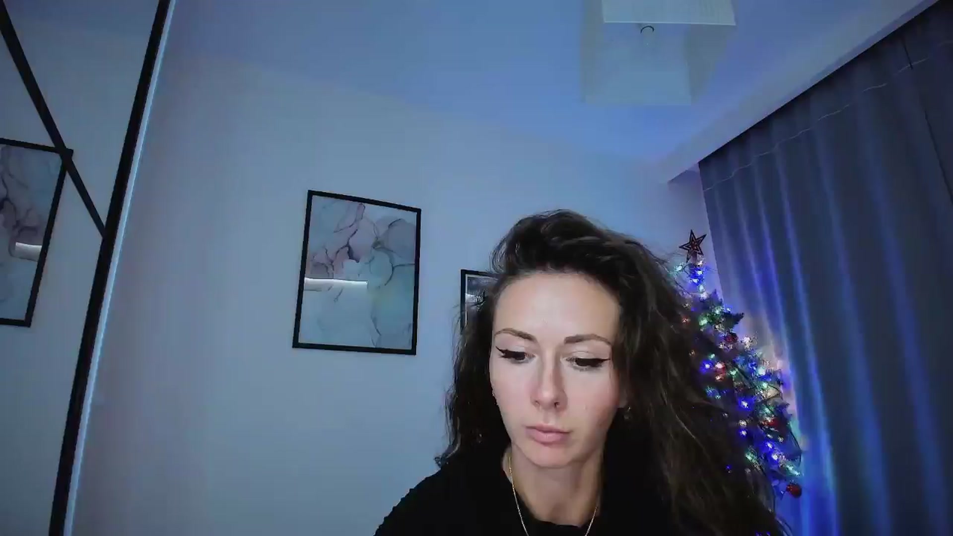 Gallery image thumbnail from Amber_Fry's myfreecams stream on, 01/09/2025, 19:54 image 14 of 20