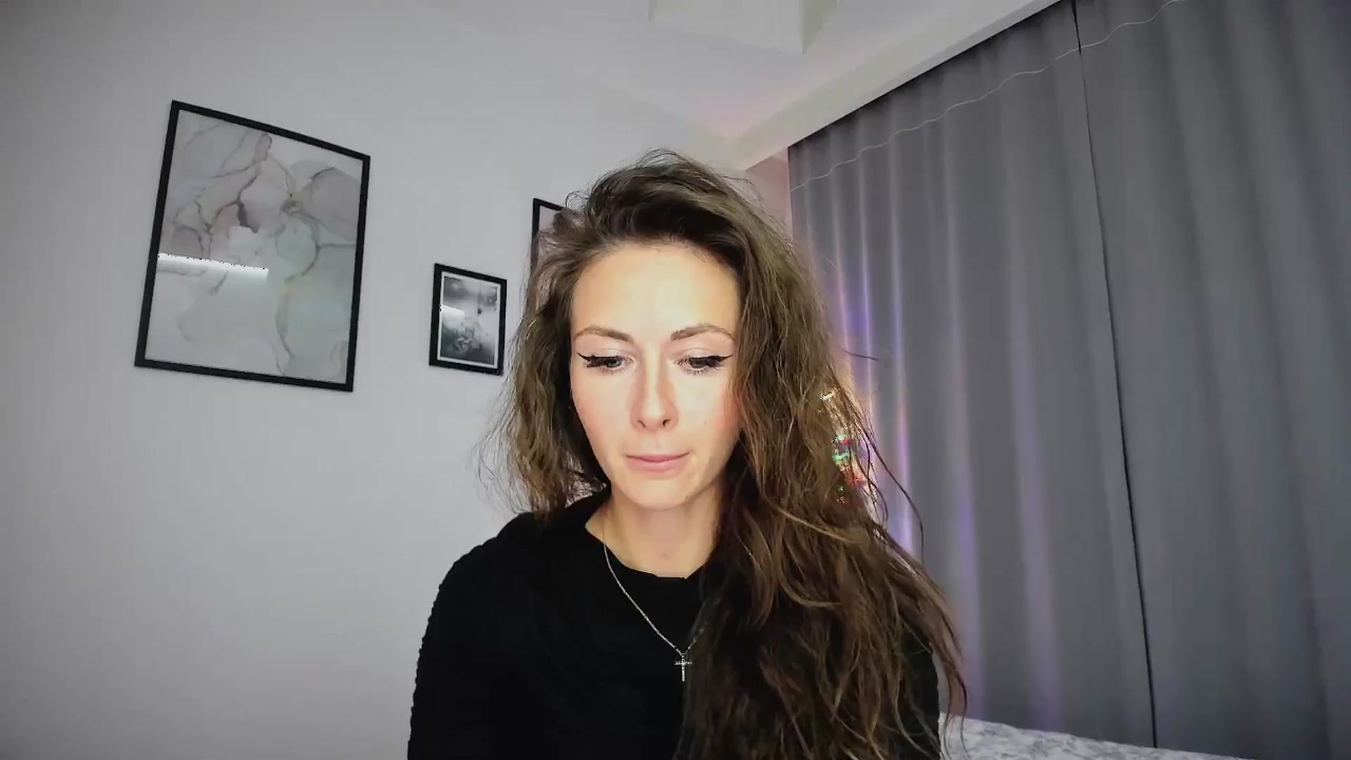 Gallery image thumbnail from Amber_Fry's myfreecams stream on, 01/09/2025, 19:54 image 19 of 20