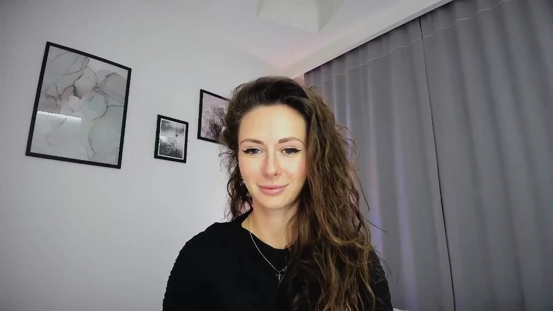 Gallery image thumbnail from Amber_Fry's myfreecams stream on, 01/09/2025, 19:54 image 3 of 20
