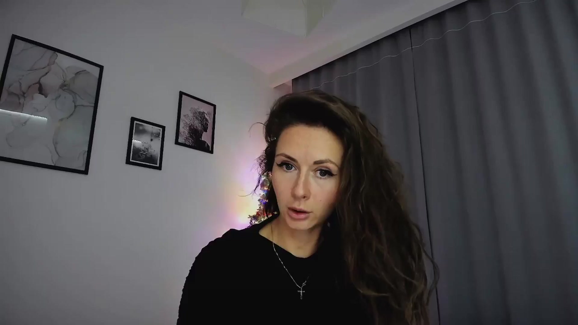 Gallery image thumbnail from Amber_Fry's myfreecams stream on, 01/09/2025, 19:54 image 5 of 20