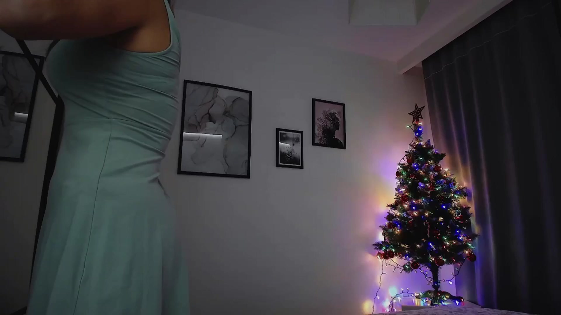 Gallery image thumbnail from Amber_Fry's myfreecams stream on, 01/11/2025, 18:46 image 8 of 20