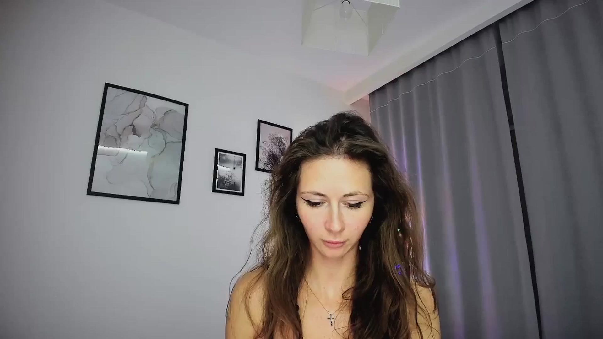 Gallery image thumbnail from Amber_Fry's myfreecams stream on, 01/11/2025, 19:23 image 16 of 20