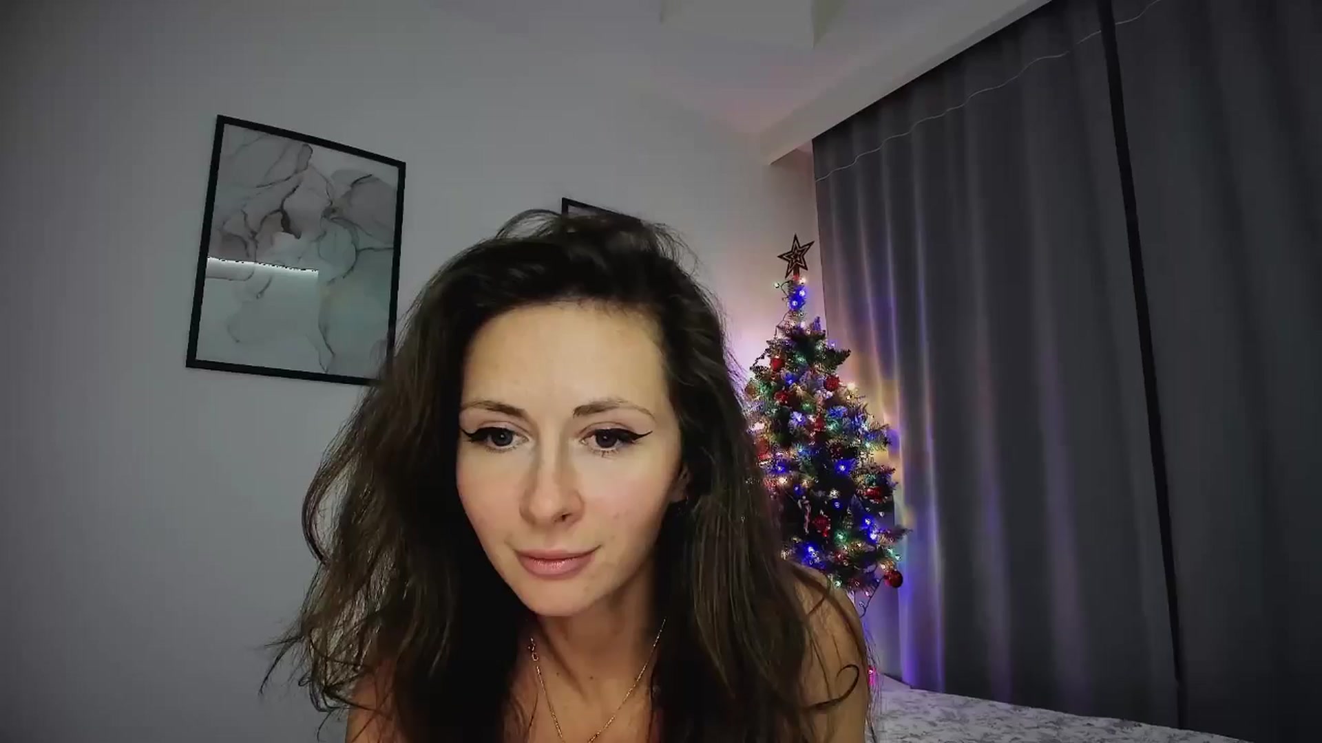 Gallery image thumbnail from Amber_Fry's myfreecams stream on, 01/11/2025, 19:23 image 12 of 20