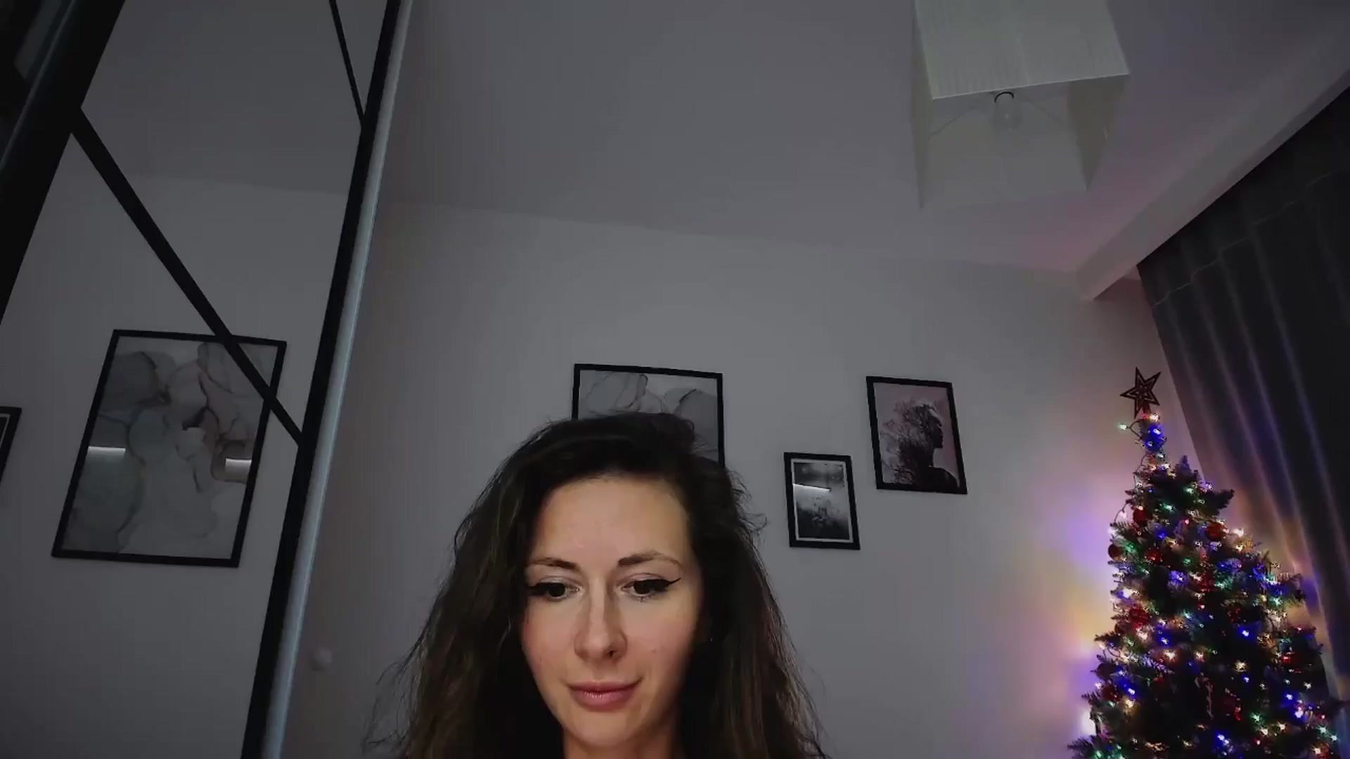 Gallery image thumbnail from Amber_Fry's myfreecams stream on, 01/11/2025, 19:23 image 6 of 20