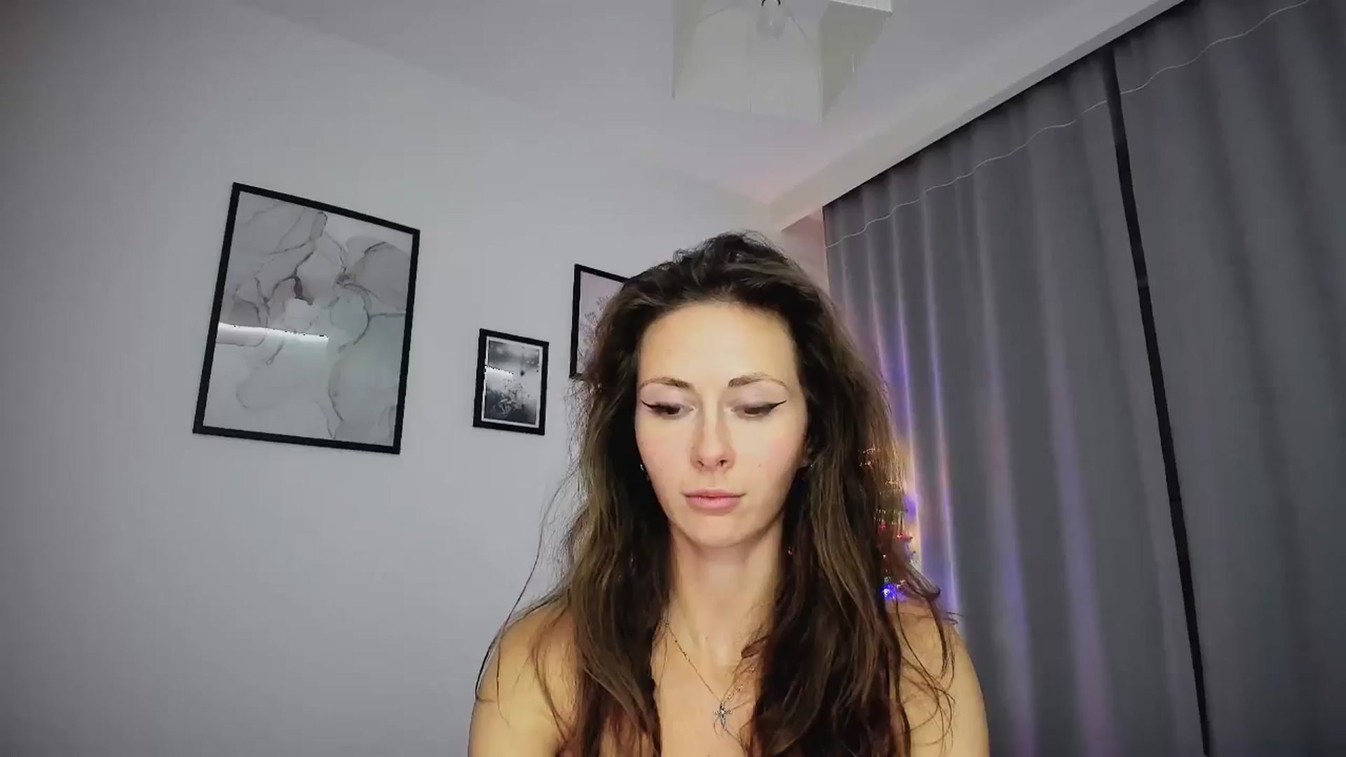 Gallery image thumbnail from Amber_Fry's myfreecams stream on, 01/11/2025, 19:23 image 15 of 20