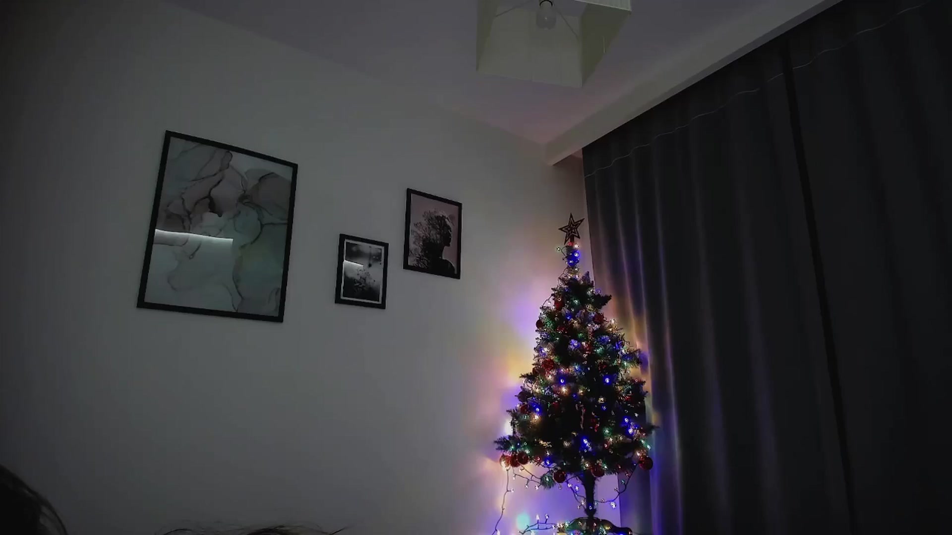 Gallery image thumbnail from Amber_Fry's myfreecams stream on, 01/11/2025, 19:23 image 14 of 20