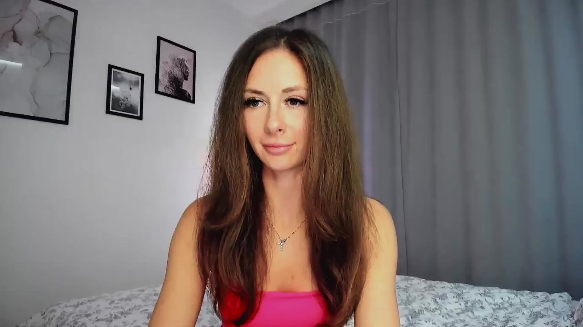 Gallery image thumbnail from Amber_Fry's myfreecams stream on, 01/12/2025, 17:06 image 4 of 20