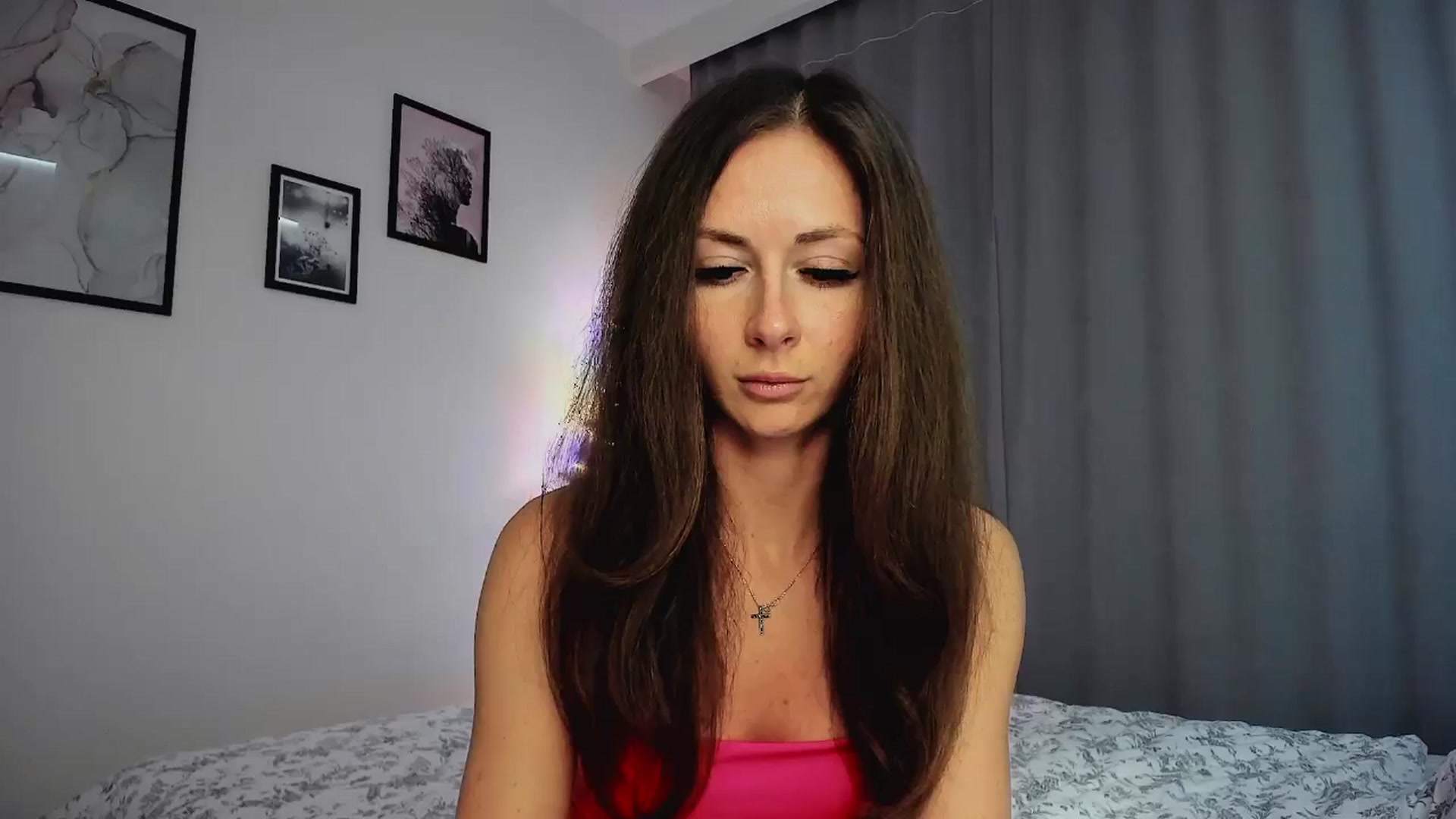 Gallery image thumbnail from Amber_Fry's myfreecams stream on, 01/12/2025, 17:06 image 2 of 20
