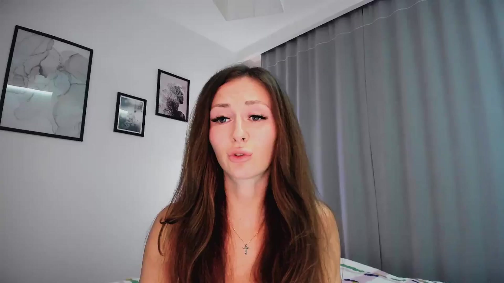 Gallery image thumbnail from Amber_Fry's myfreecams stream on, 01/15/2025, 20:58 image 13 of 20