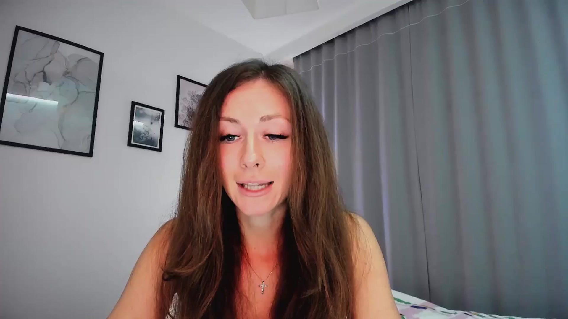 Gallery image thumbnail from Amber_Fry's myfreecams stream on, 01/15/2025, 20:58 image 12 of 20