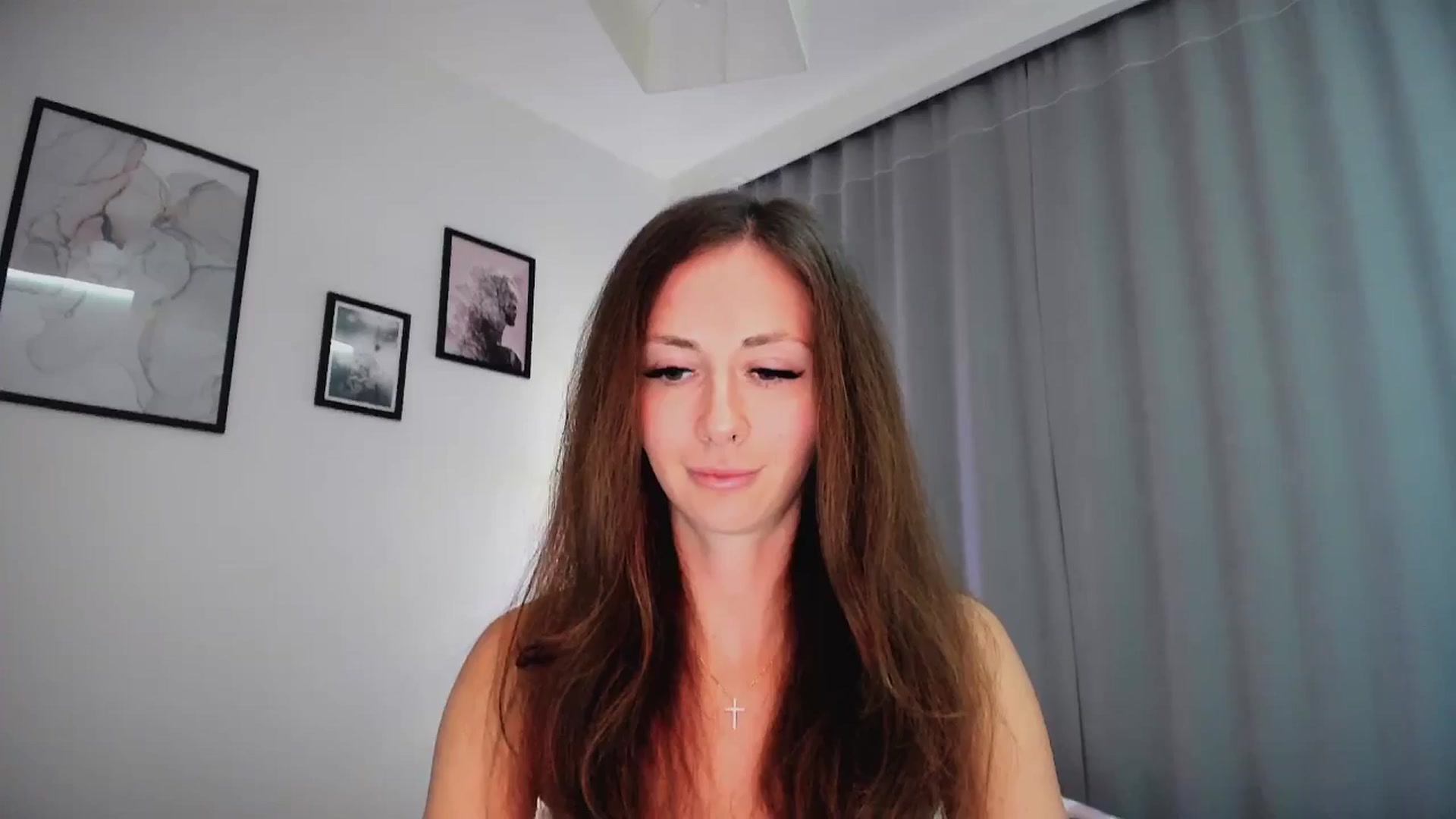 Gallery image thumbnail from Amber_Fry's myfreecams stream on, 01/15/2025, 20:58 image 4 of 20