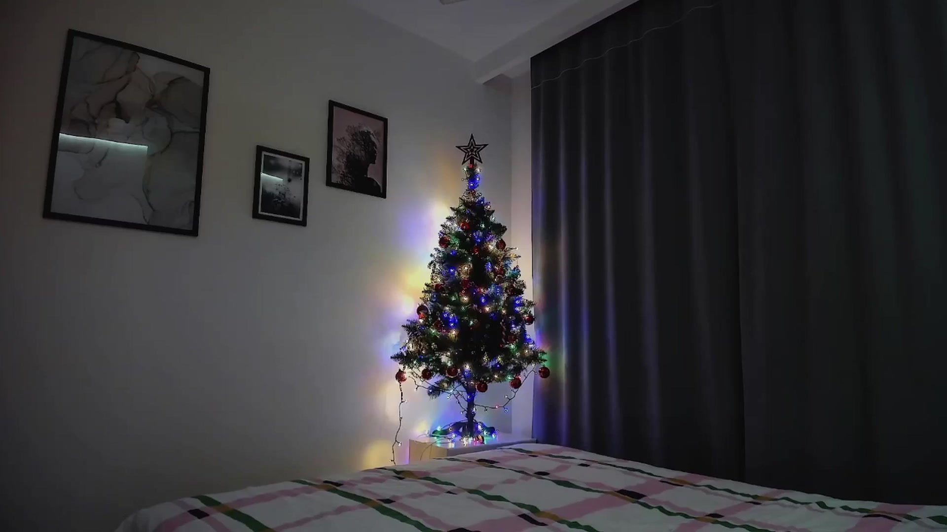 Gallery image thumbnail from Amber_Fry's myfreecams stream on, 01/17/2025, 20:18 image 4 of 20