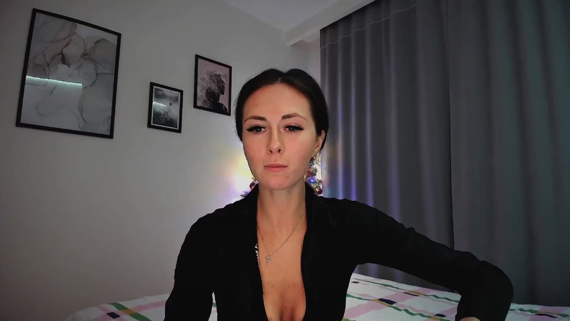 Gallery image thumbnail from Amber_Fry's myfreecams stream on, 01/17/2025, 20:18 image 11 of 20