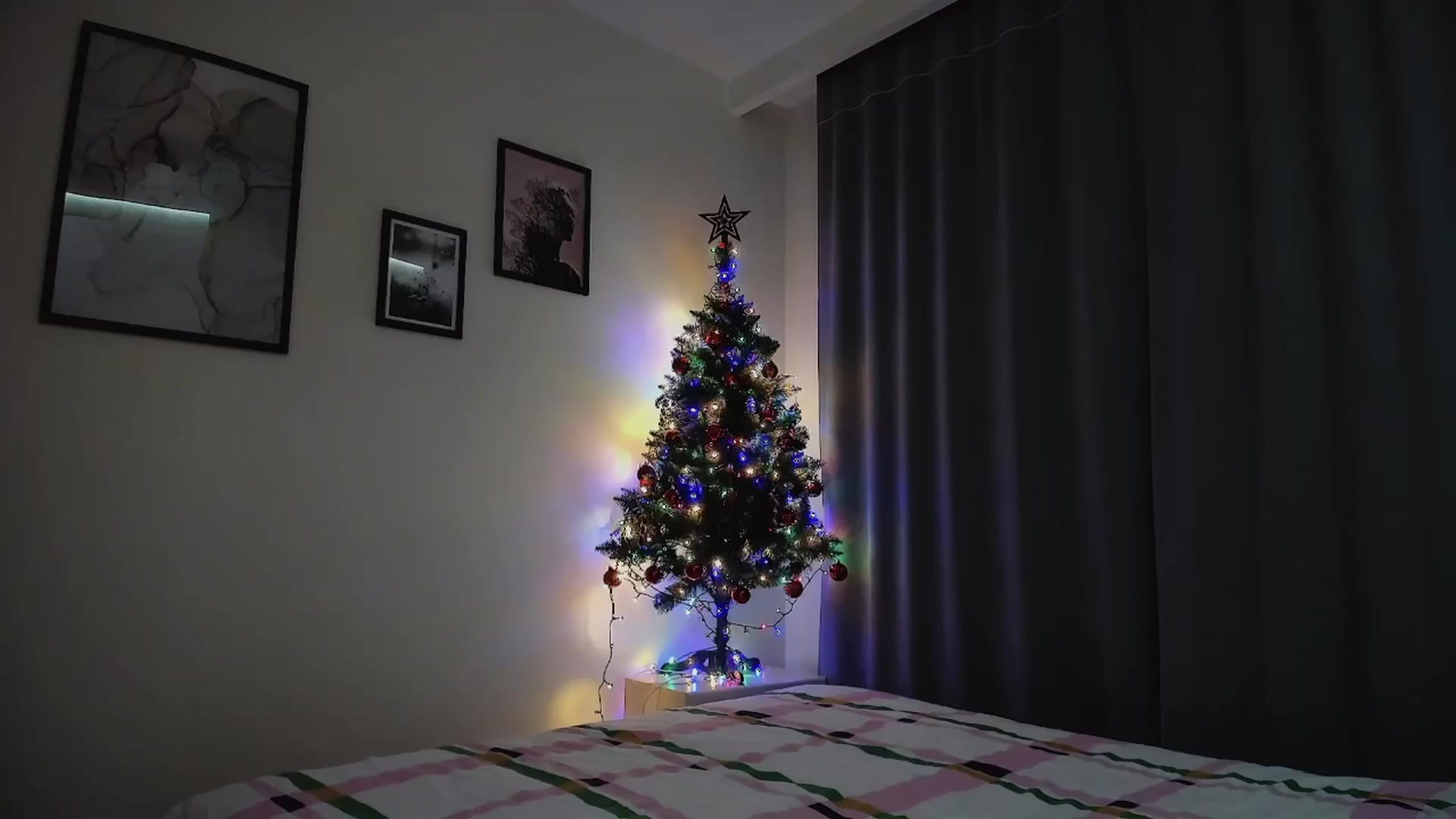 Gallery image thumbnail from Amber_Fry's myfreecams stream on, 01/17/2025, 20:18 image 10 of 20
