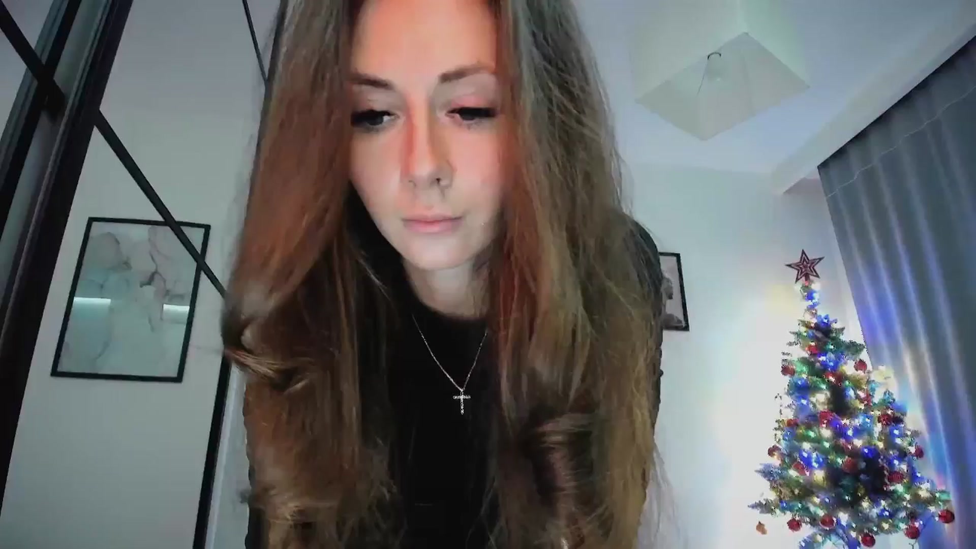 Gallery image thumbnail from Amber_Fry's myfreecams stream on, 01/18/2025, 19:10 image 18 of 20