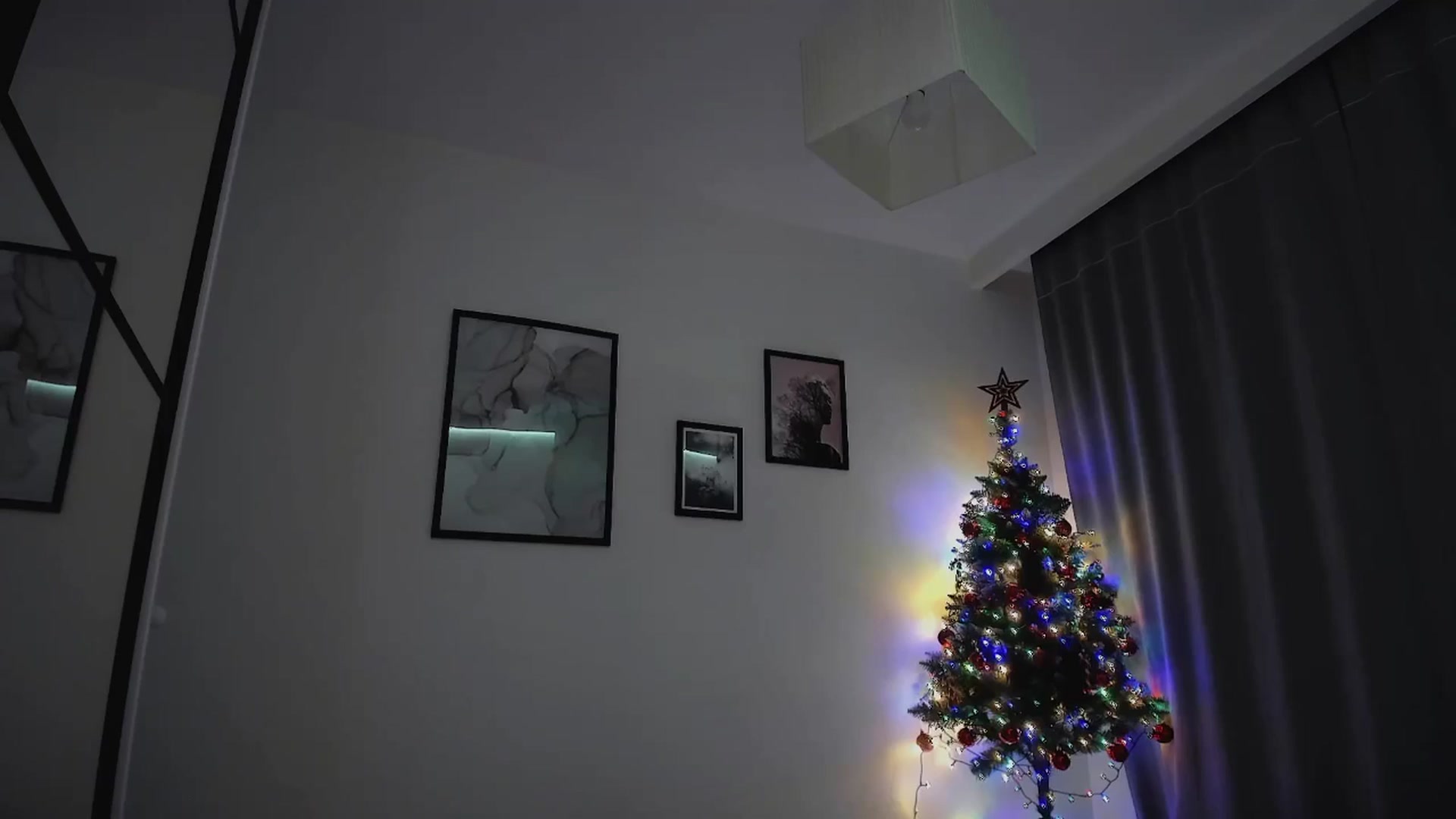Gallery image thumbnail from Amber_Fry's myfreecams stream on, 01/18/2025, 19:10 image 12 of 20