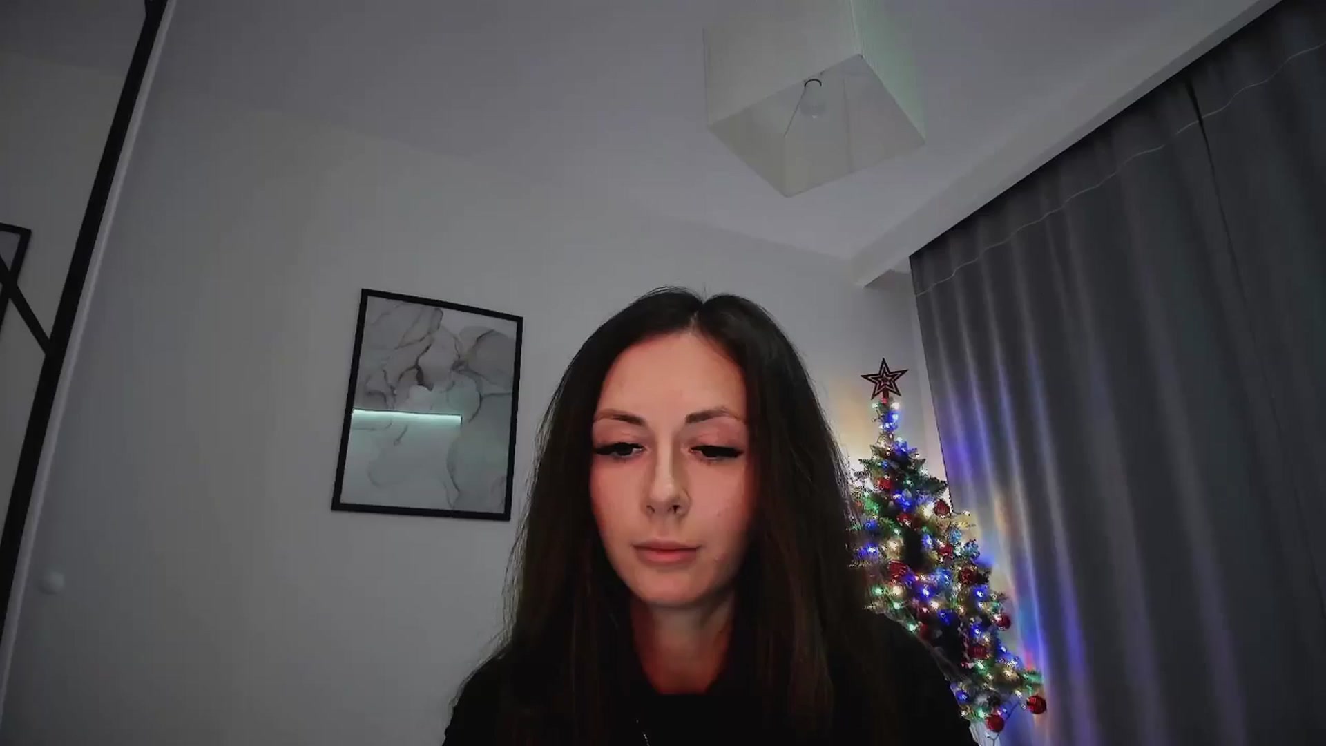 Gallery image thumbnail from Amber_Fry's myfreecams stream on, 01/18/2025, 19:10 image 20 of 20