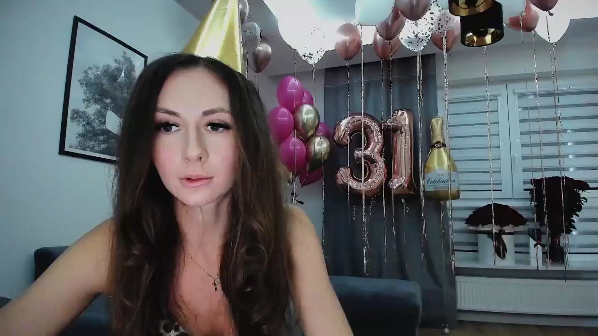 Gallery image thumbnail from Amber_Fry's myfreecams stream on, 01/19/2025, 18:35 image 3 of 20