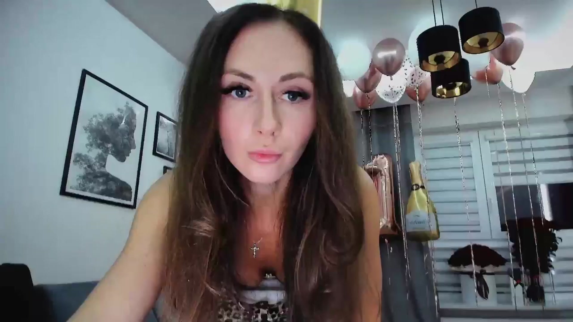 Gallery image thumbnail from Amber_Fry's myfreecams stream on, 01/19/2025, 18:35 image 5 of 20