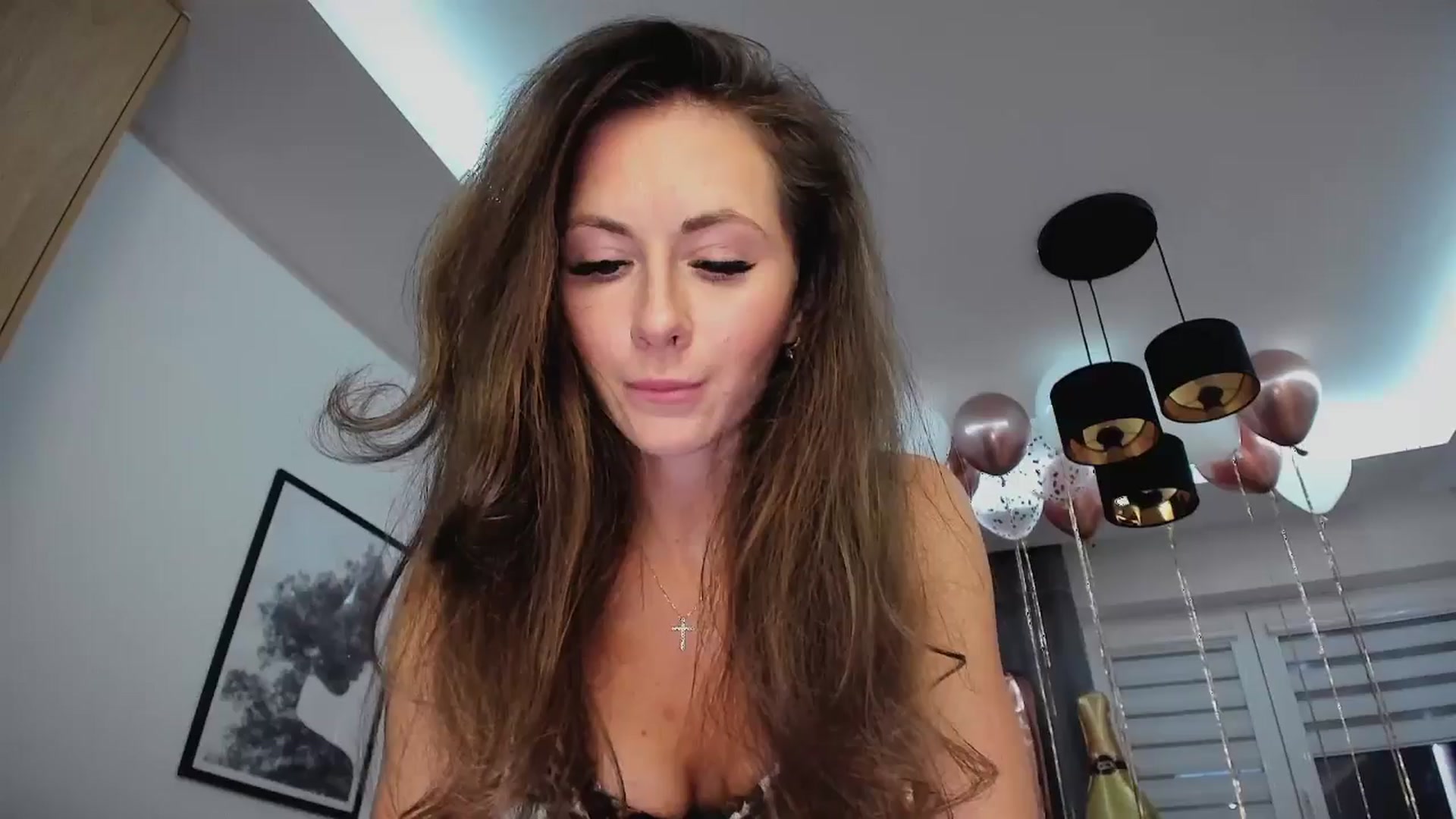 Gallery image thumbnail from Amber_Fry's myfreecams stream on, 01/19/2025, 18:35 image 17 of 20