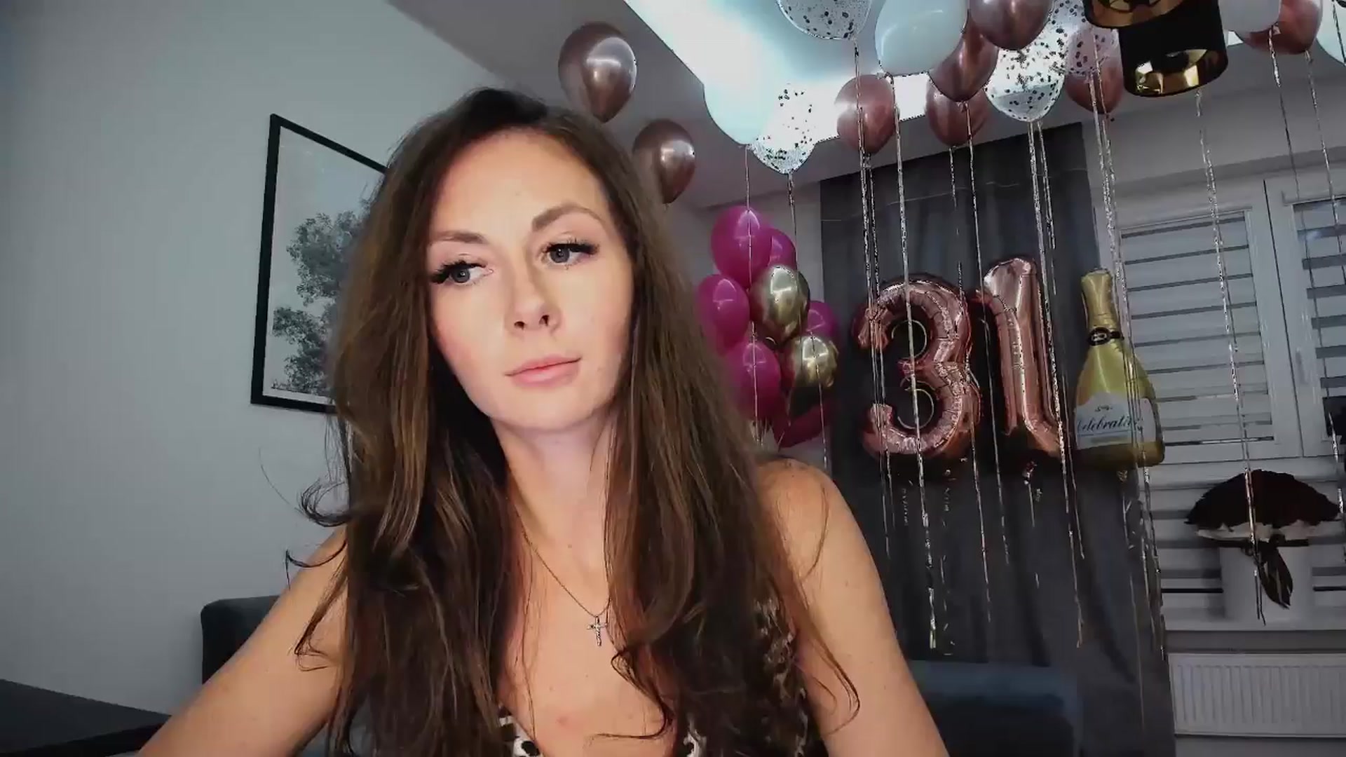 Gallery image thumbnail from Amber_Fry's myfreecams stream on, 01/19/2025, 21:41 image 15 of 20