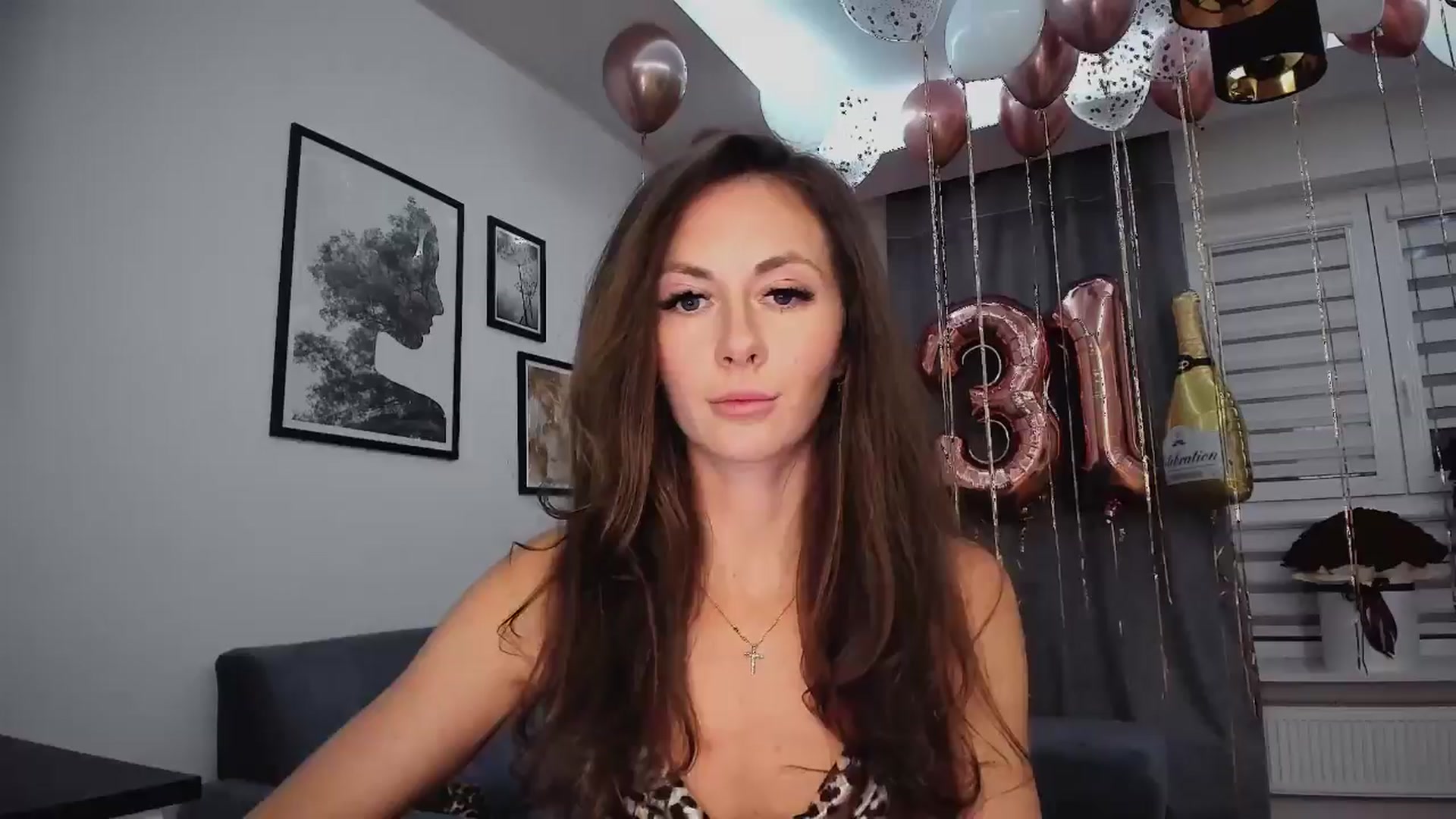 Gallery image thumbnail from Amber_Fry's myfreecams stream on, 01/19/2025, 21:41 image 14 of 20