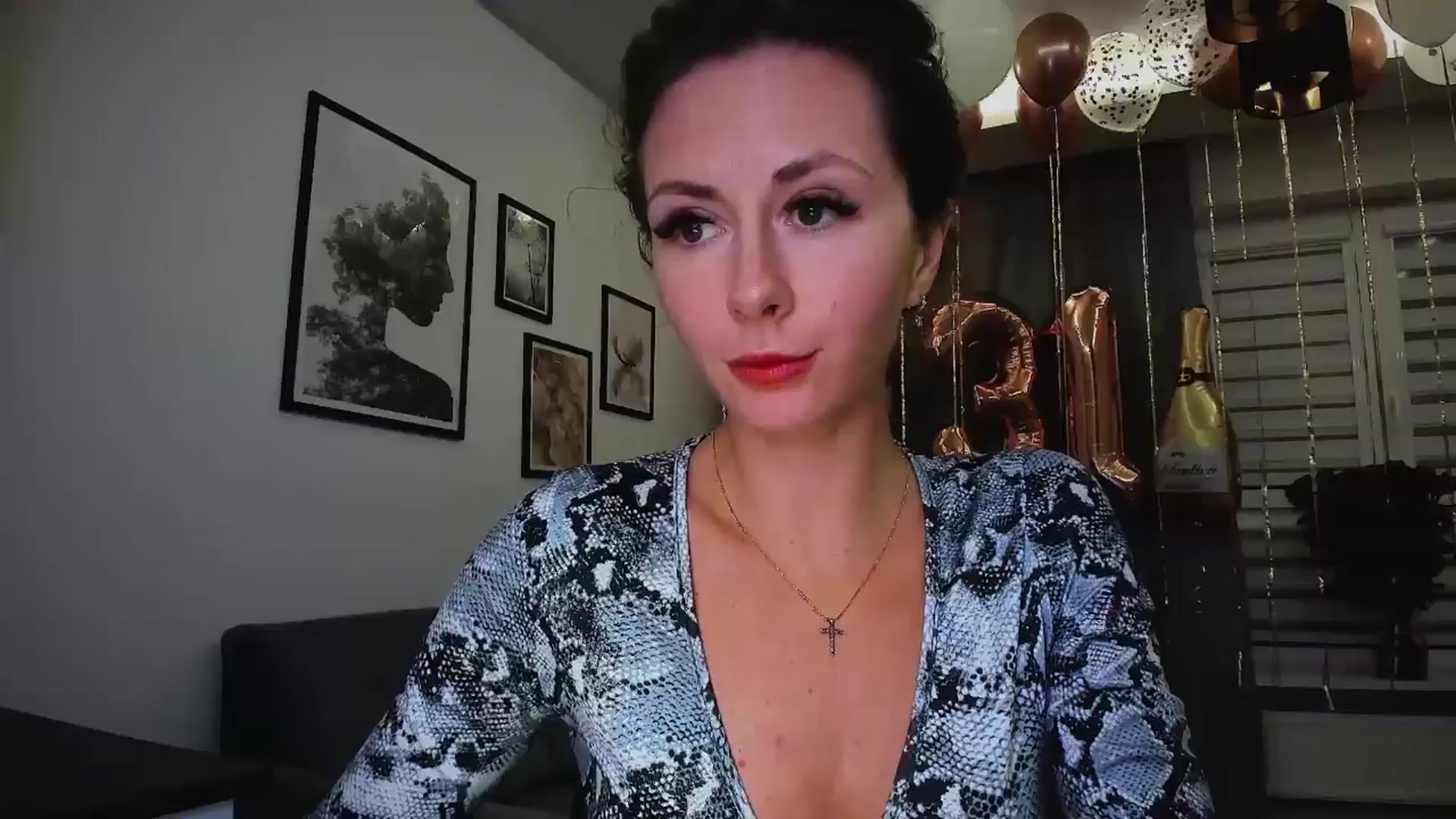Gallery image thumbnail from Amber_Fry's myfreecams stream on, 01/20/2025, 23:09 image 2 of 20