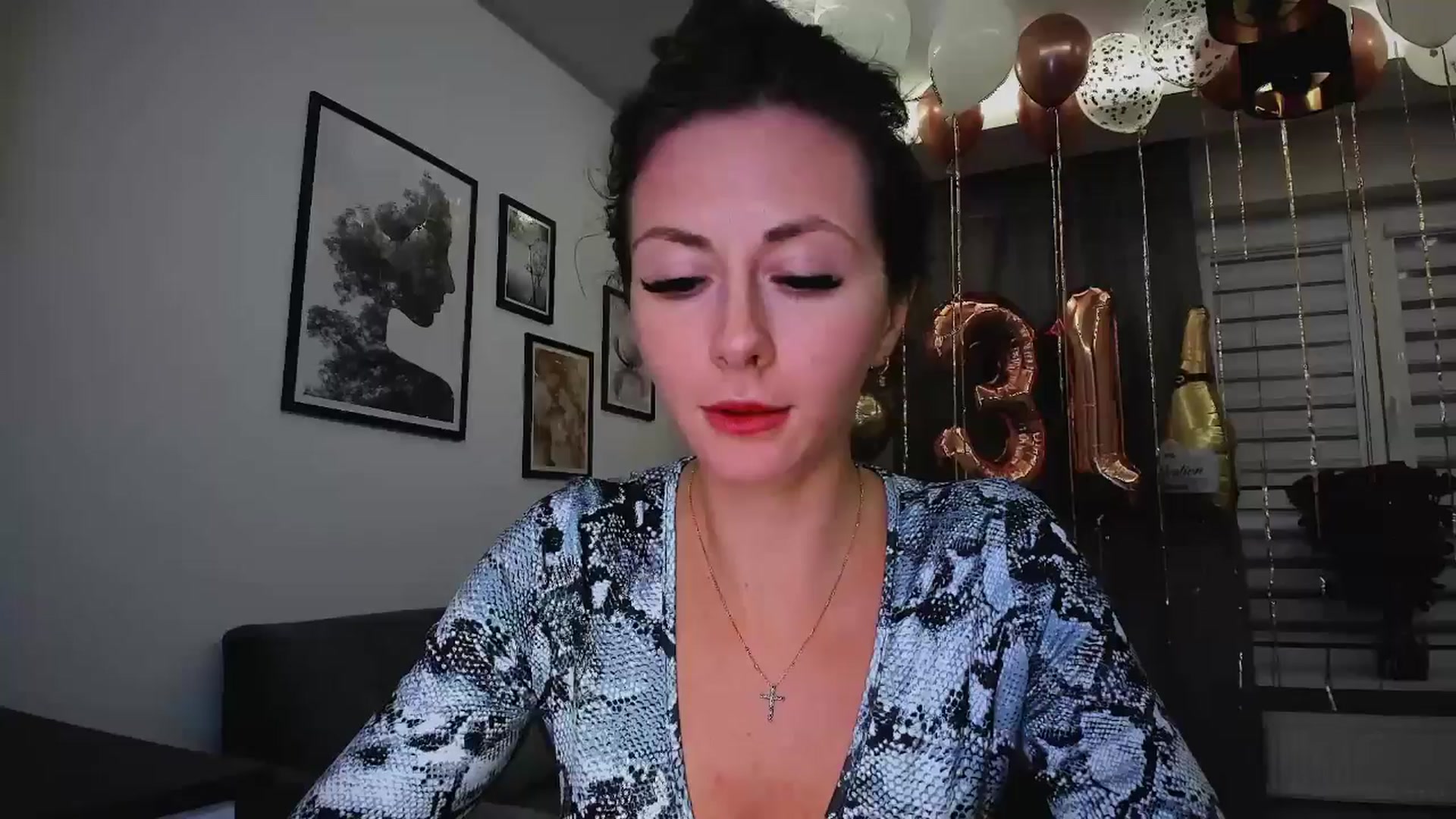 Gallery image thumbnail from Amber_Fry's myfreecams stream on, 01/20/2025, 23:09 image 1 of 20