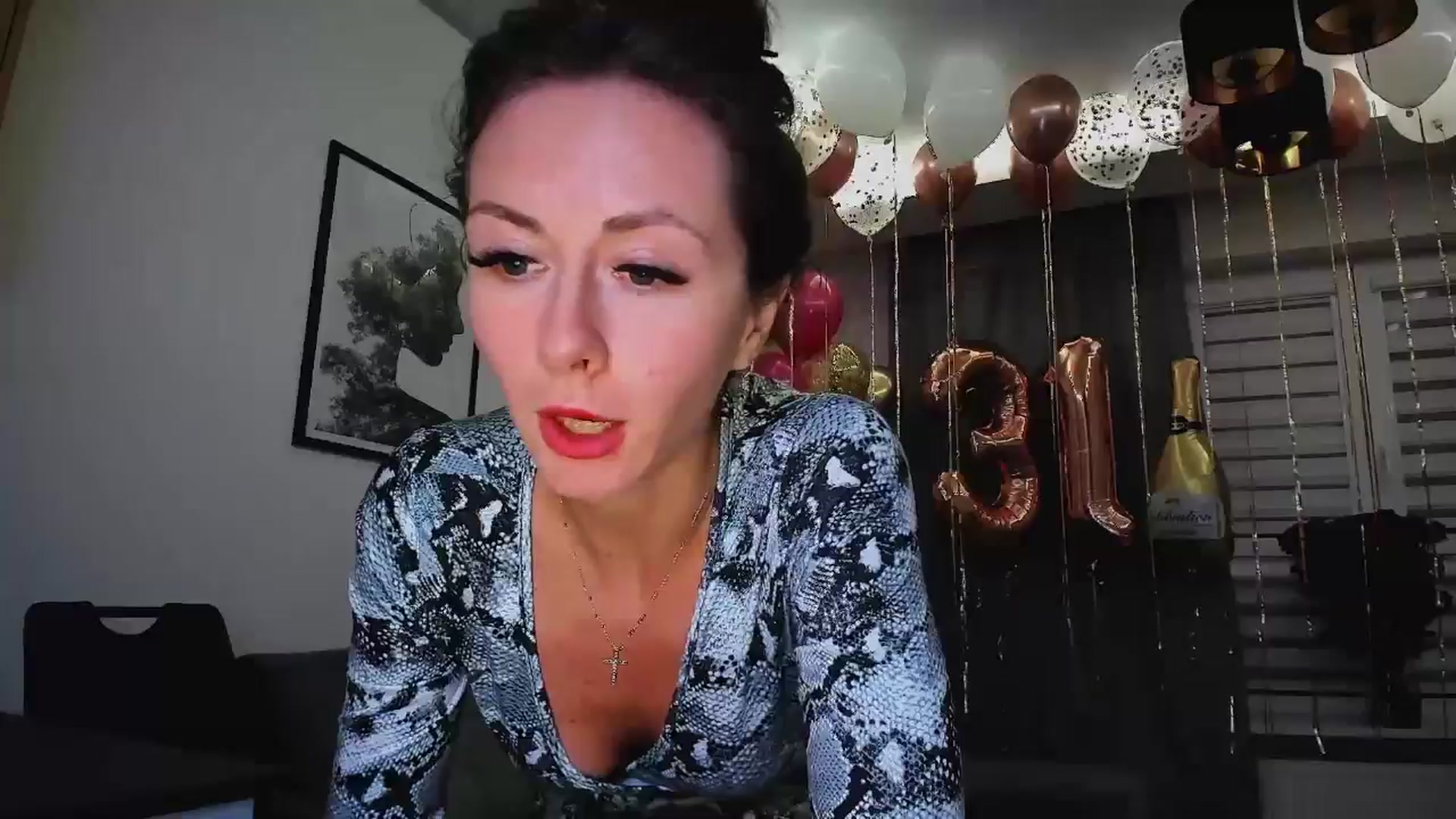 Gallery image thumbnail from Amber_Fry's myfreecams stream on, 01/20/2025, 23:09 image 11 of 20