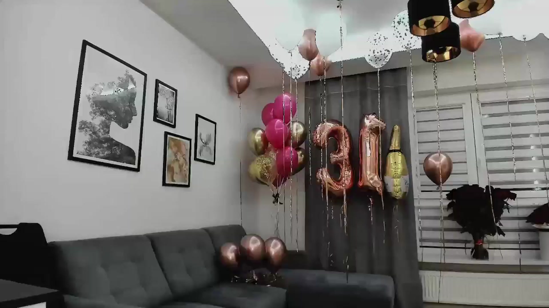 Gallery image thumbnail from Amber_Fry's myfreecams stream on, 01/21/2025, 21:41 image 17 of 20