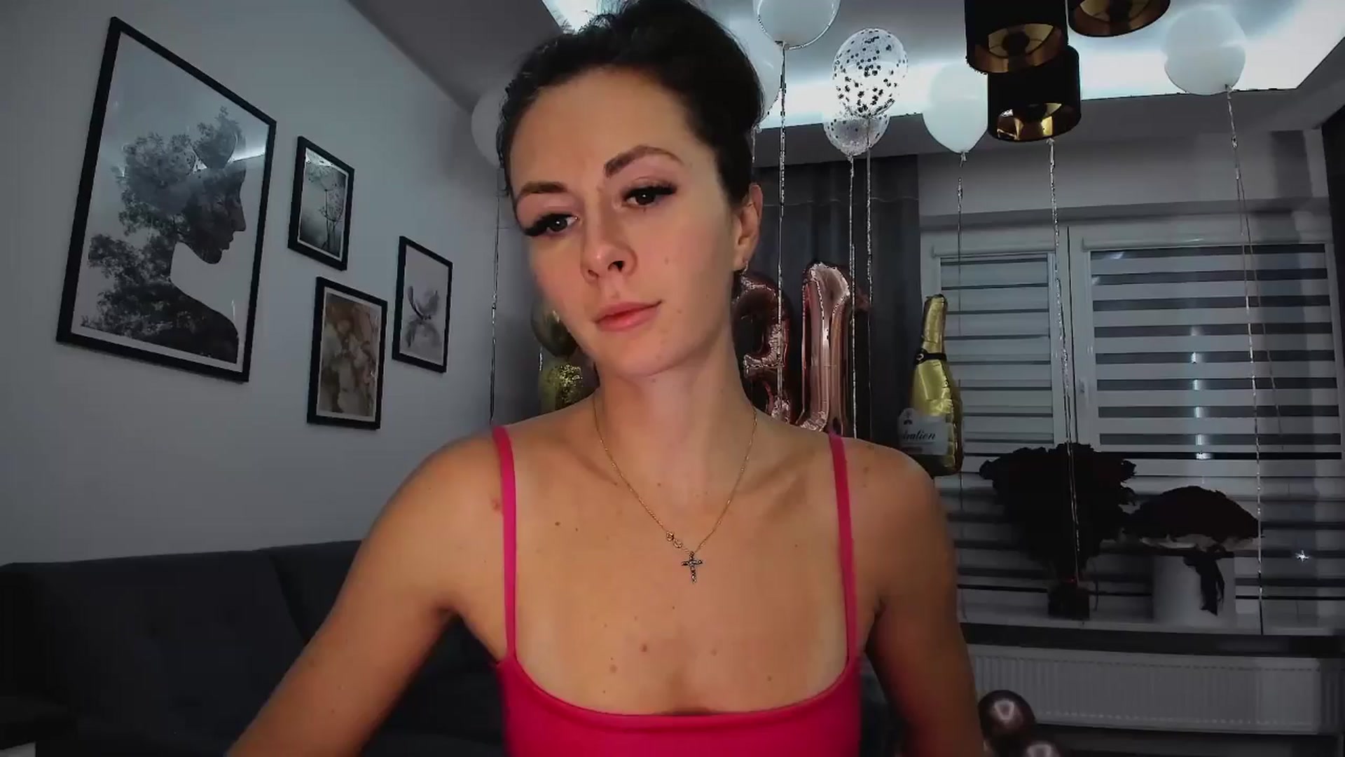 Gallery image thumbnail from Amber_Fry's myfreecams stream on, 01/23/2025, 20:20 image 3 of 20
