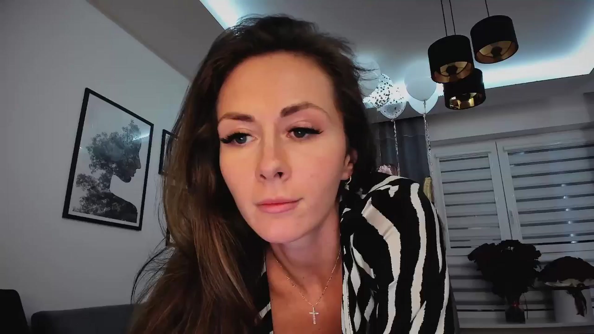 Gallery image thumbnail from Amber_Fry's myfreecams stream on, 01/24/2025, 22:17 image 4 of 20