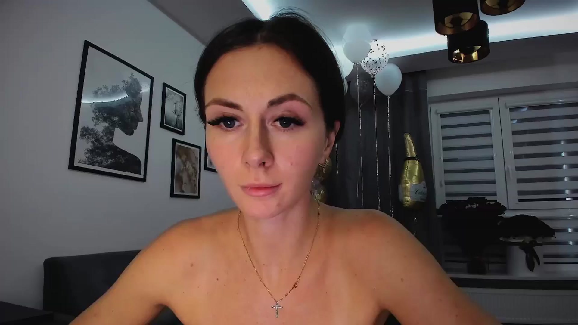 Gallery image thumbnail from Amber_Fry's myfreecams stream on, 01/27/2025, 21:05 image 2 of 20